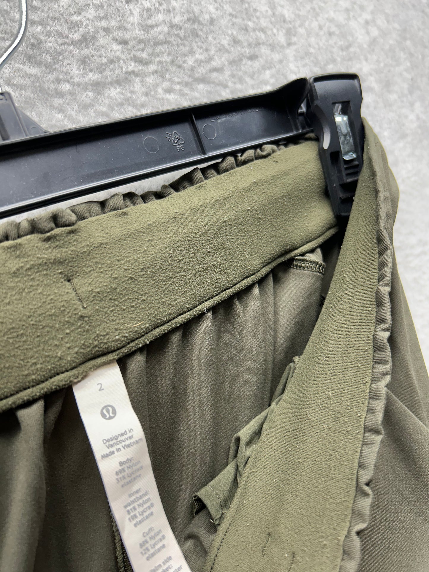 Lululemon Stretch High-Rise Jogger Full Length Size 2 Dark Olive