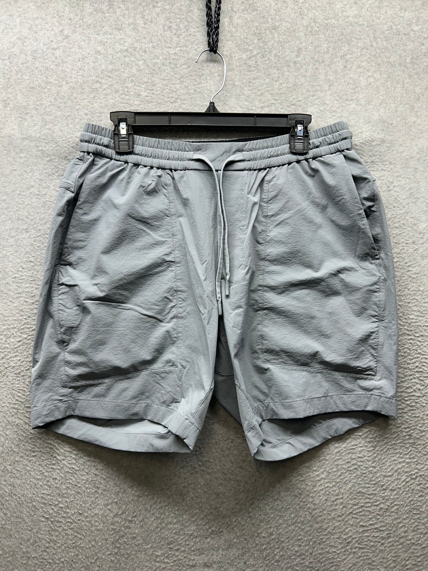 Lululemon Bowline Short 8" Ripstop Mens Size Large Gull Grey