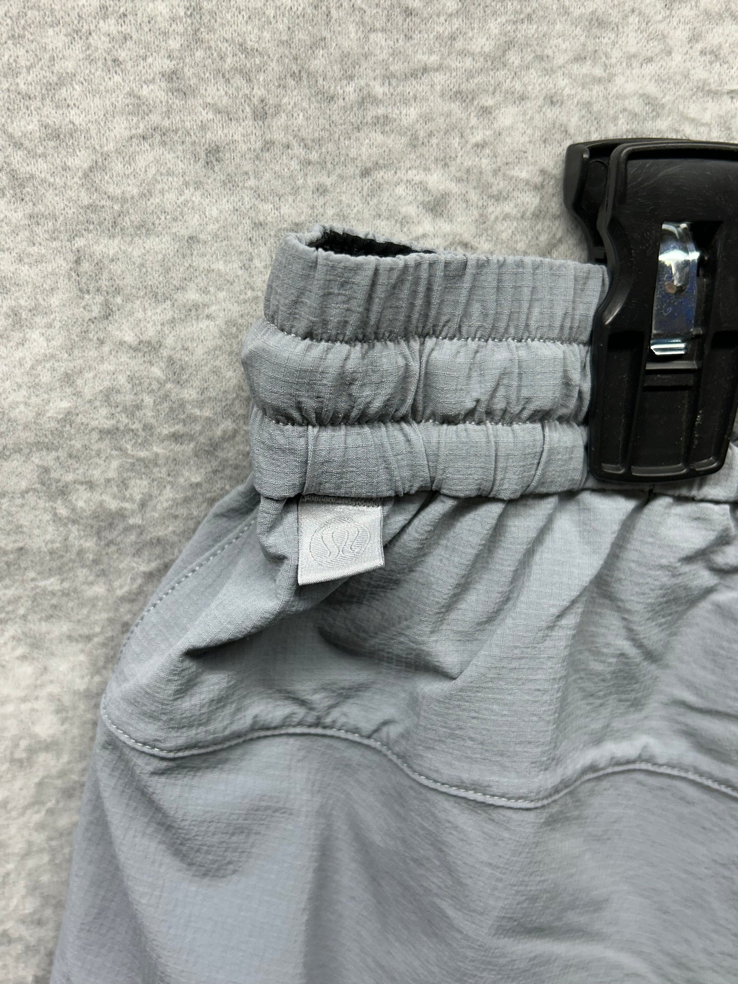 Lululemon Bowline Short 8" Ripstop Mens Size Large Gull Grey
