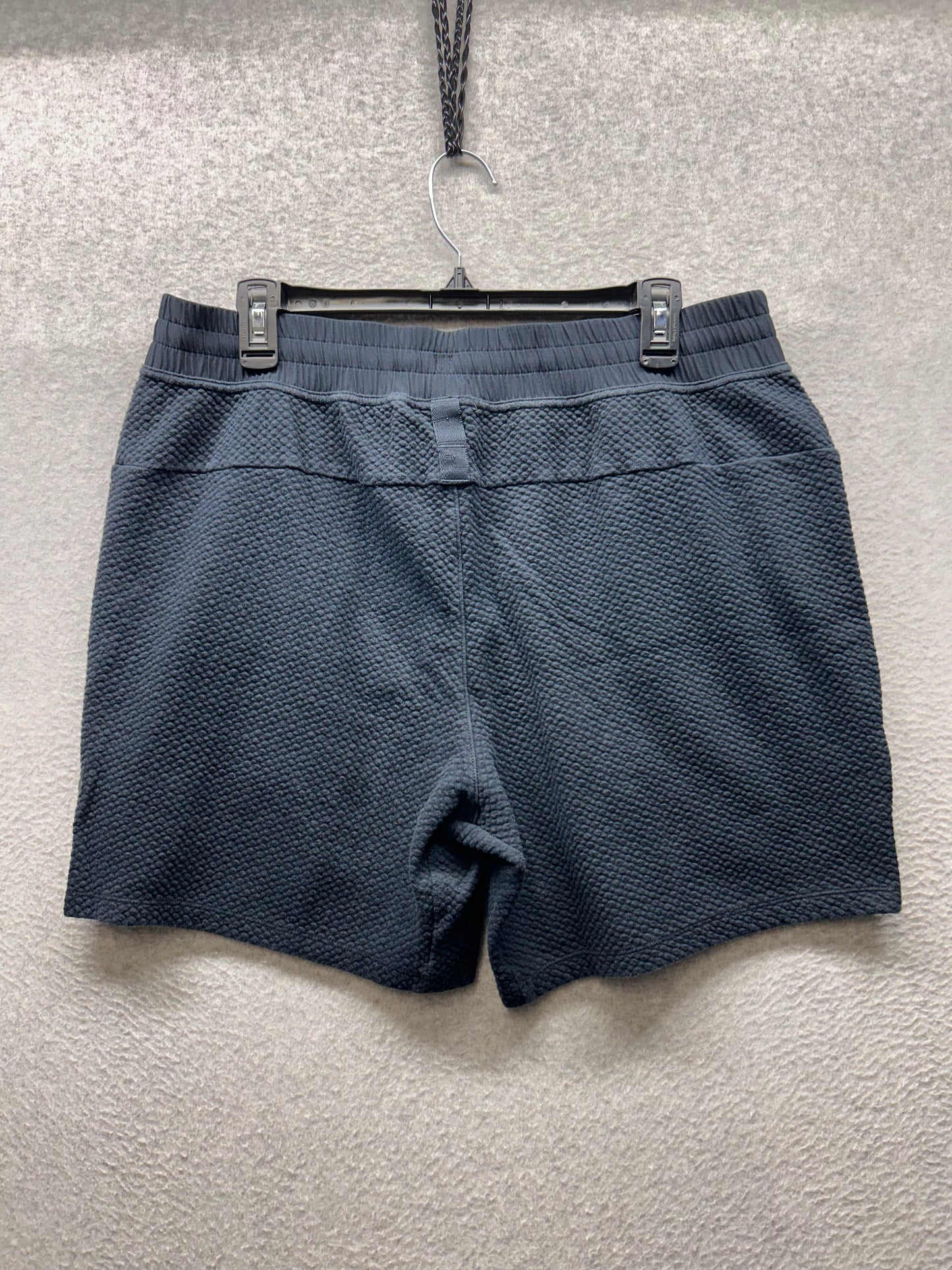 Lululemon At Ease Short 6" Mens Size XL Classic Navy