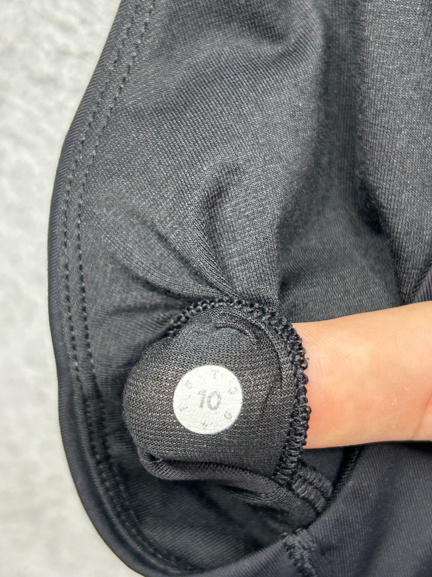 Lululemon Gear Up Bra Size 10 Black
