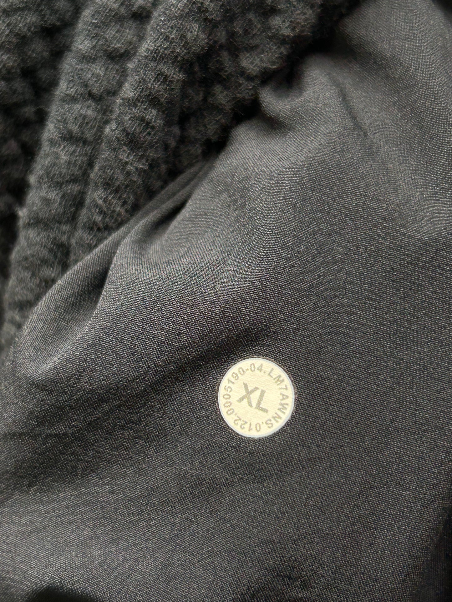 Lululemon At Ease Short 6" Mens Size XL Classic Navy