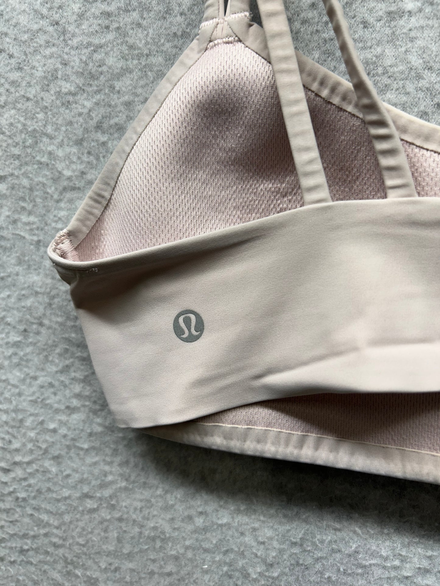 Lululemon Like a Cloud Bra Light Support B/C Cup Size 8? Silk Rose