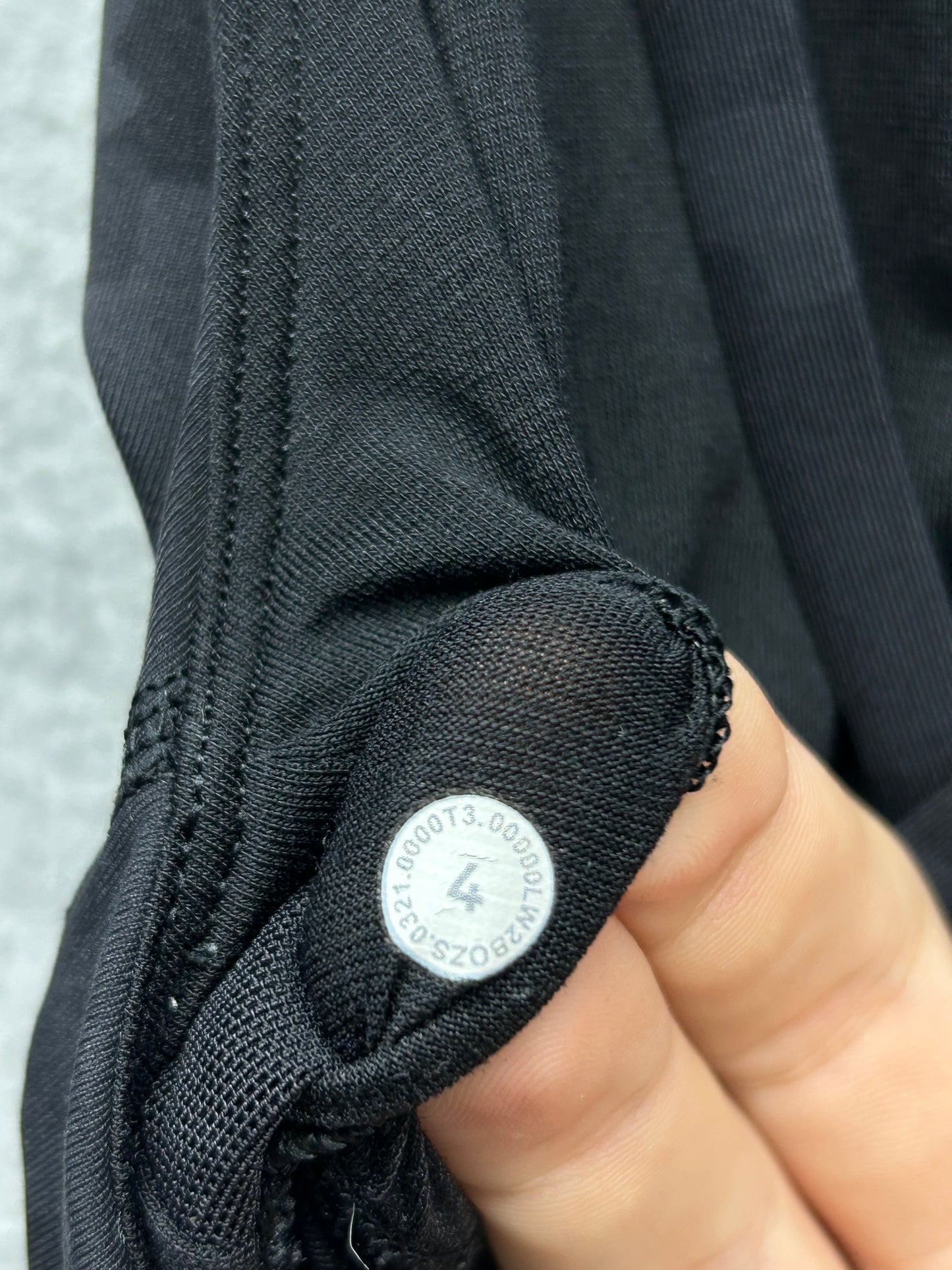 Lululemon Energy Bra Long Line Size 4 Heritage 365 Camo Deep Coal Multi