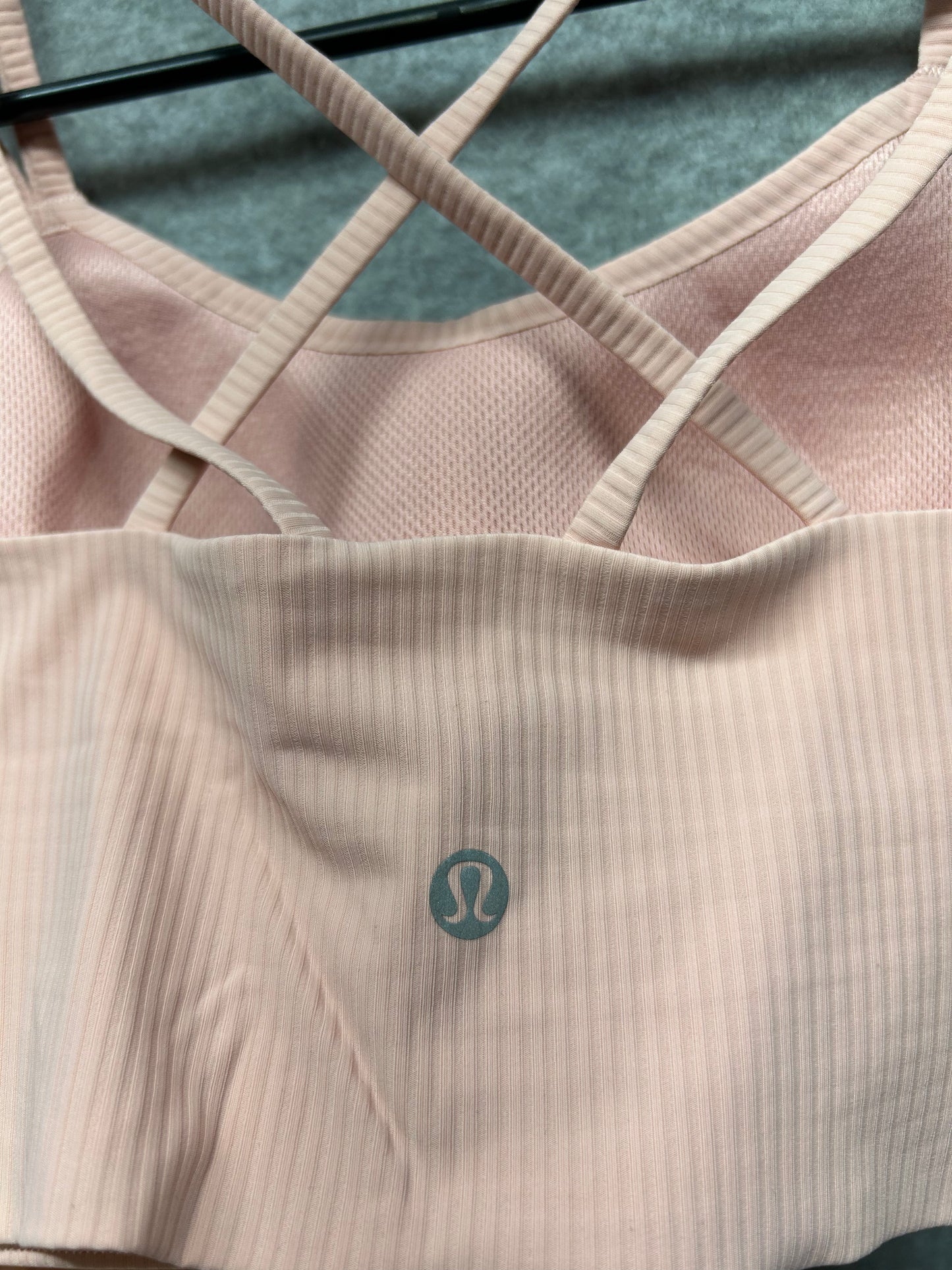 Lululemon Like a Cloud Ribbed Longline Bra Light Support Size 6? Dew Pink