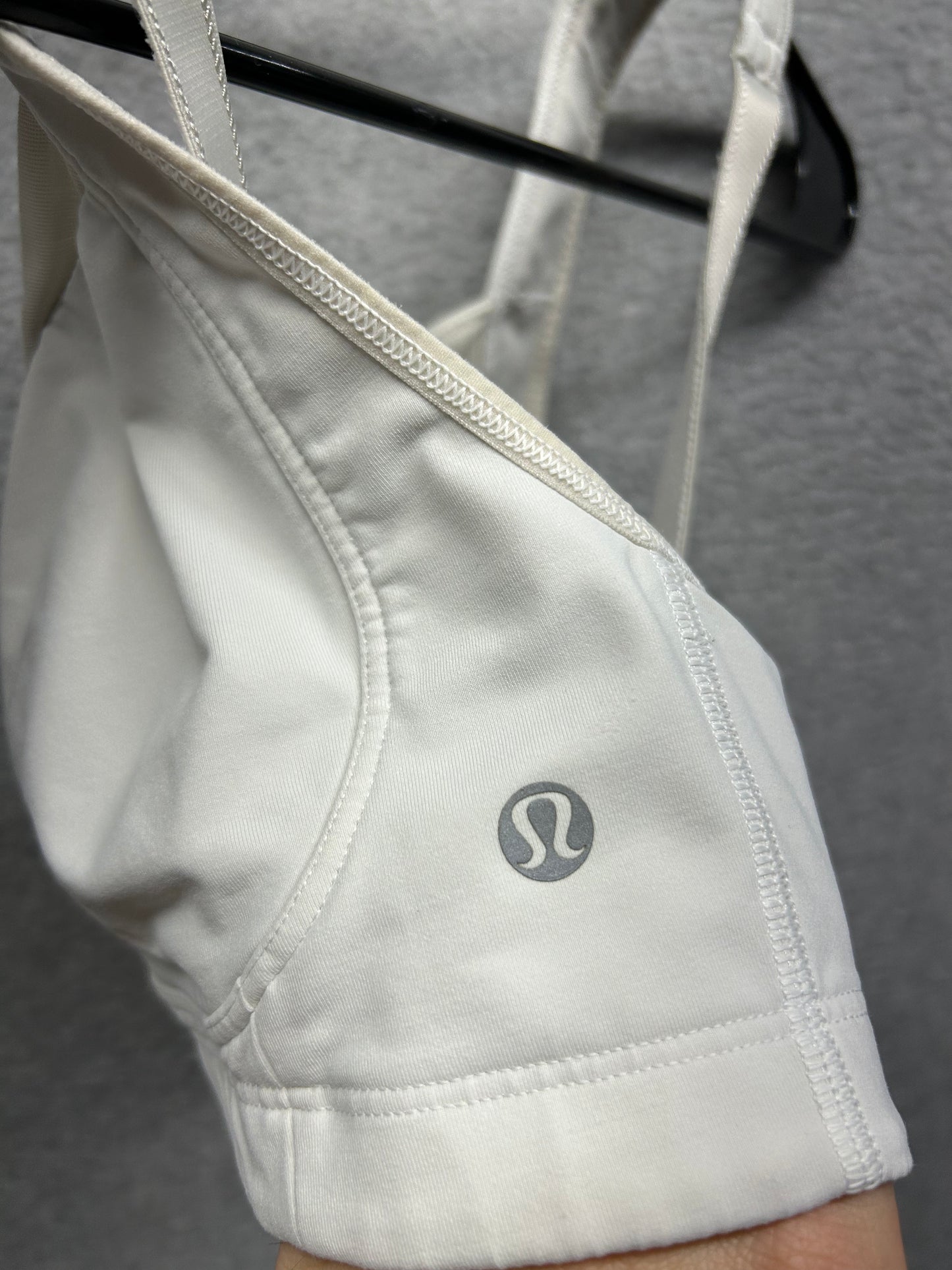Lululemon Ta Ta Tamer II Size 36C White