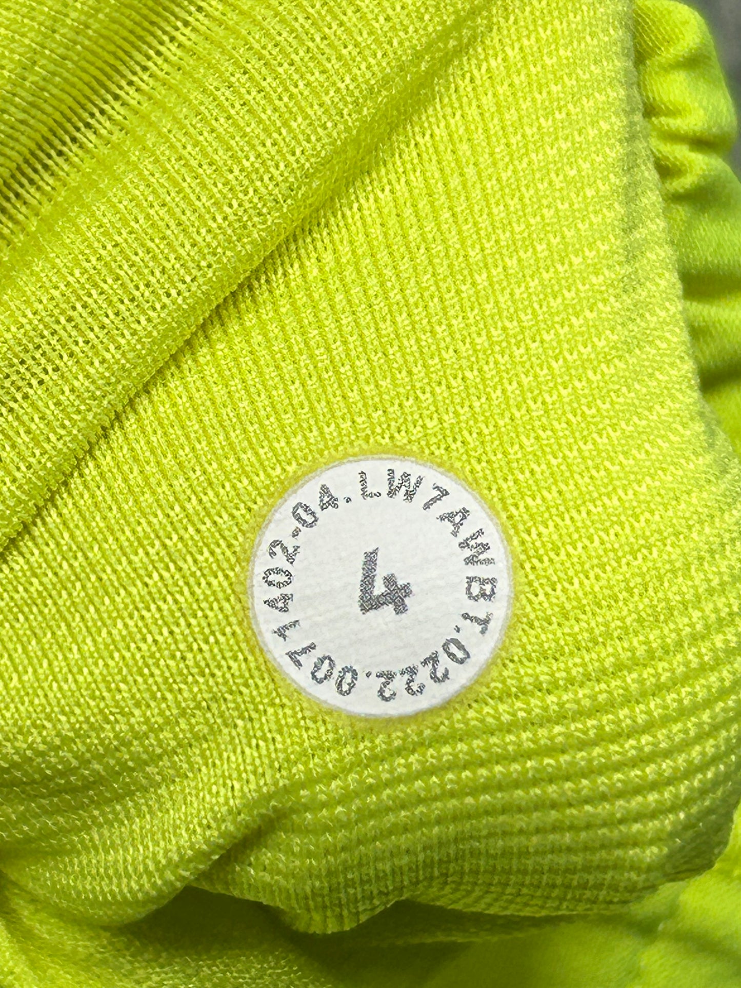 Lululemon Hotty Hot Short II Long 4" Size 4 Highlight Yellow