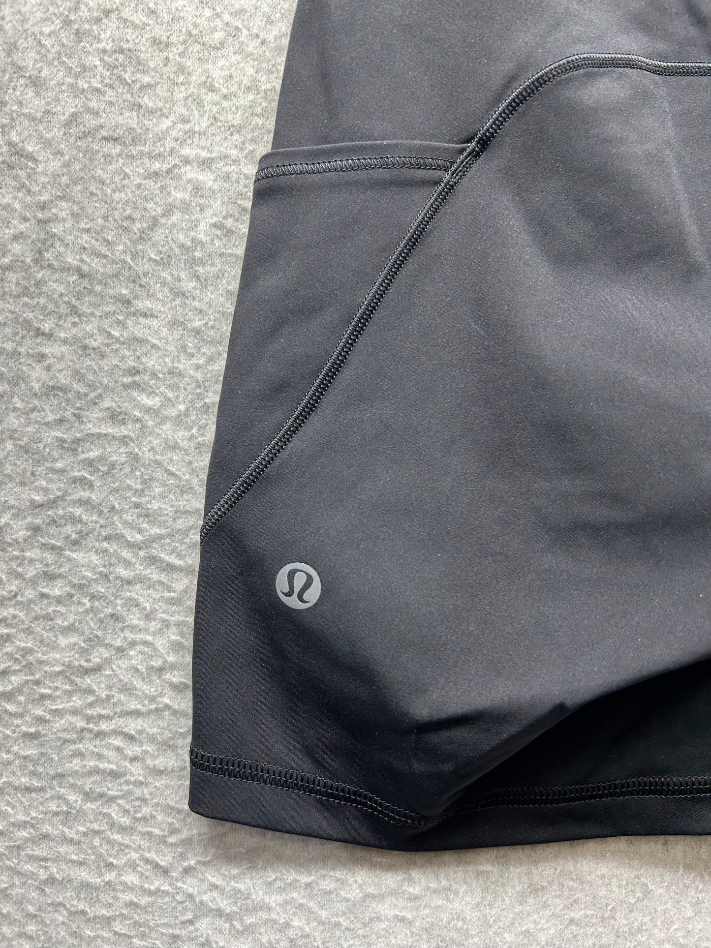 Lululemon Fast And Free Short 6" Size 6 Black
