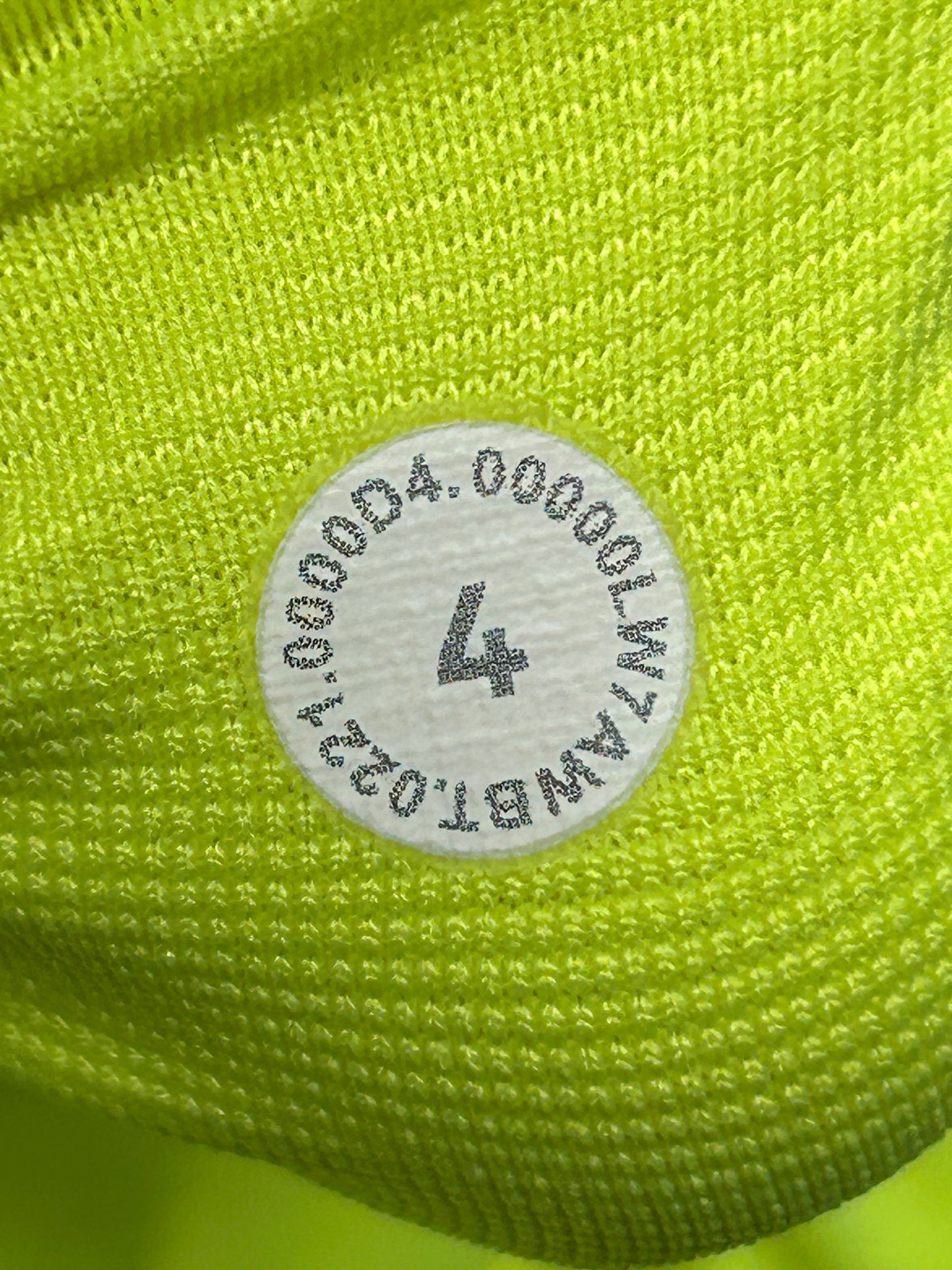 Lululemon Hotty Hot Short II Long 4" Size 4 Highlight Yellow