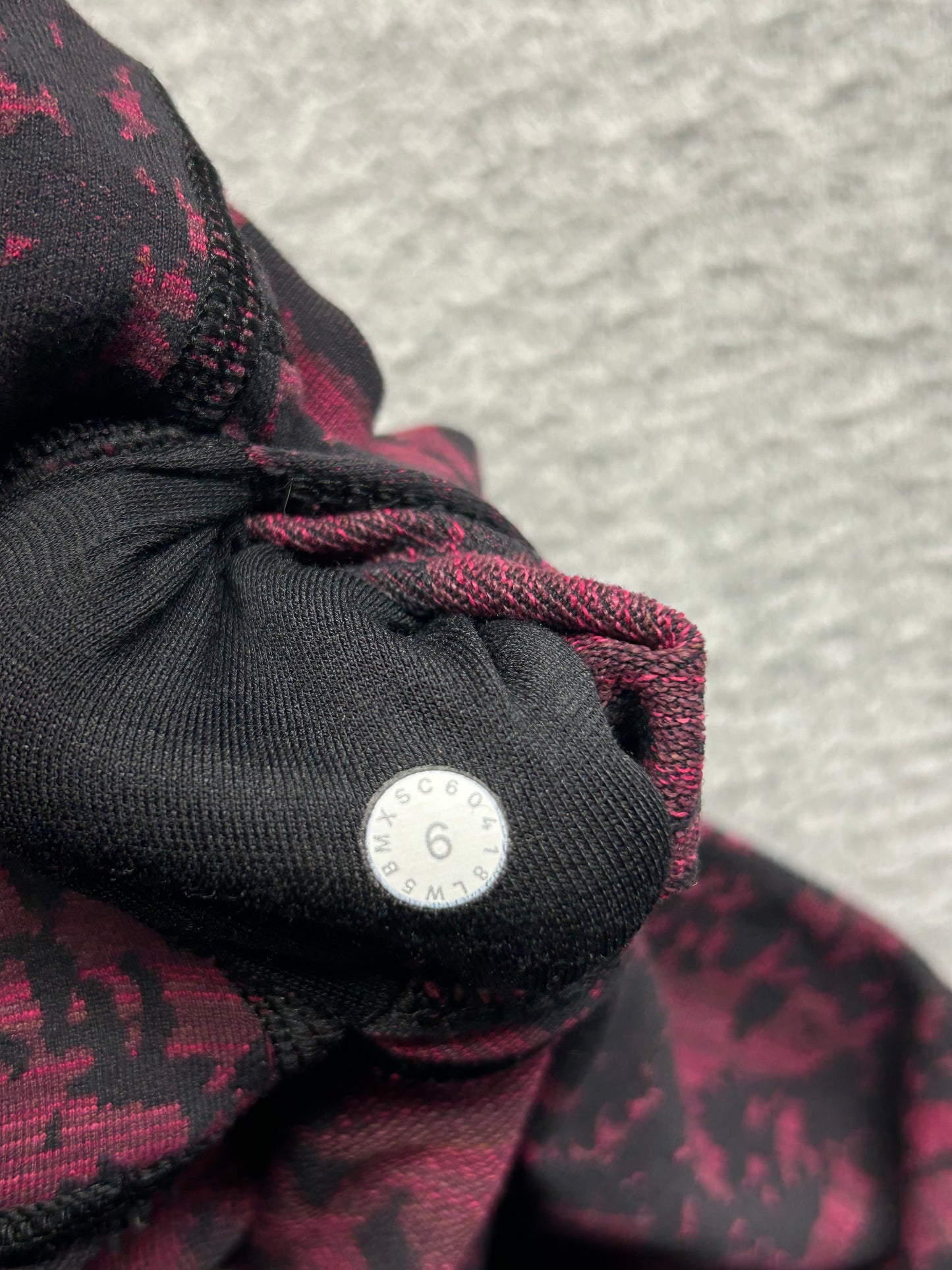 Lululemon Wunder Under Hi-Rise Tight 28" Size 6 Scatter Blossom Jacquard Garnet Black