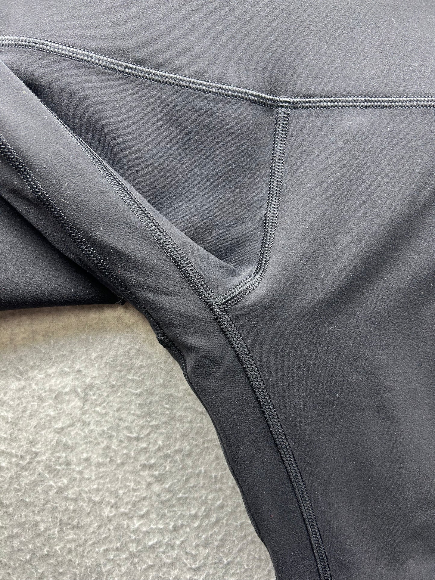 Lululemon Align Crop Size 4 Black