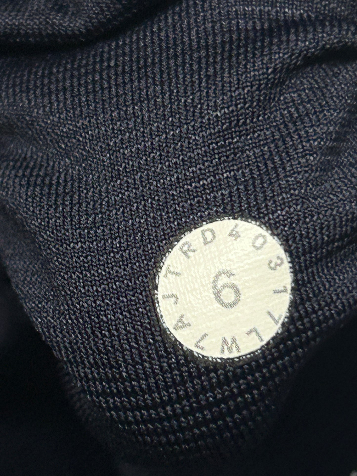 Lululemon Hotty Hot Short II 2.5" Size 6 Etch Hail Midnight Navy