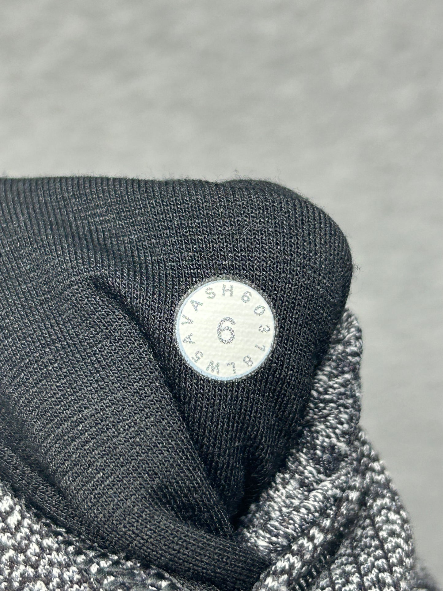 Lululemon Wunder Under Hi-Rise 25" Luon Size 6 Variegated Knit Black | Gray
