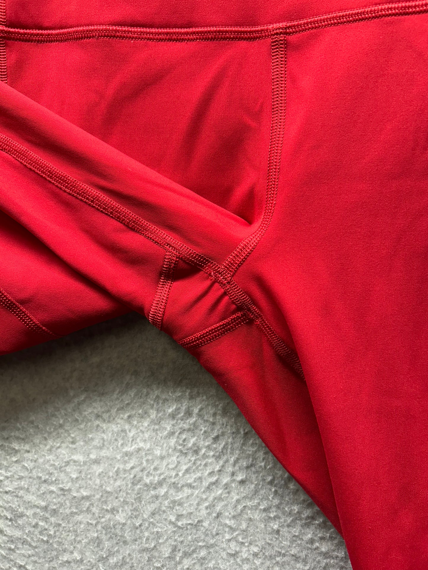 Lululemon Pace Rival High-Rise Crop 22" Size 6 Dark Red