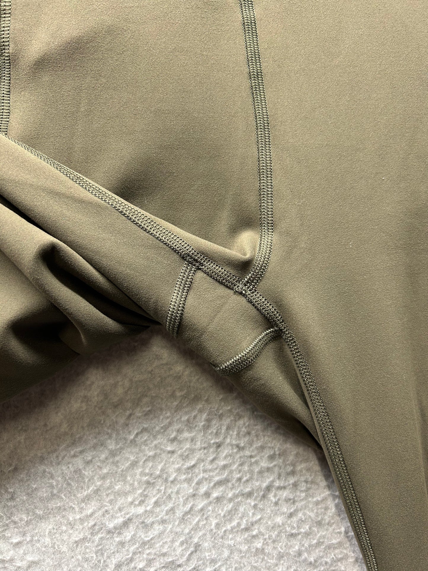 Lululemon Invigorate High-Rise Tight 25" Size 4 Dark Olive