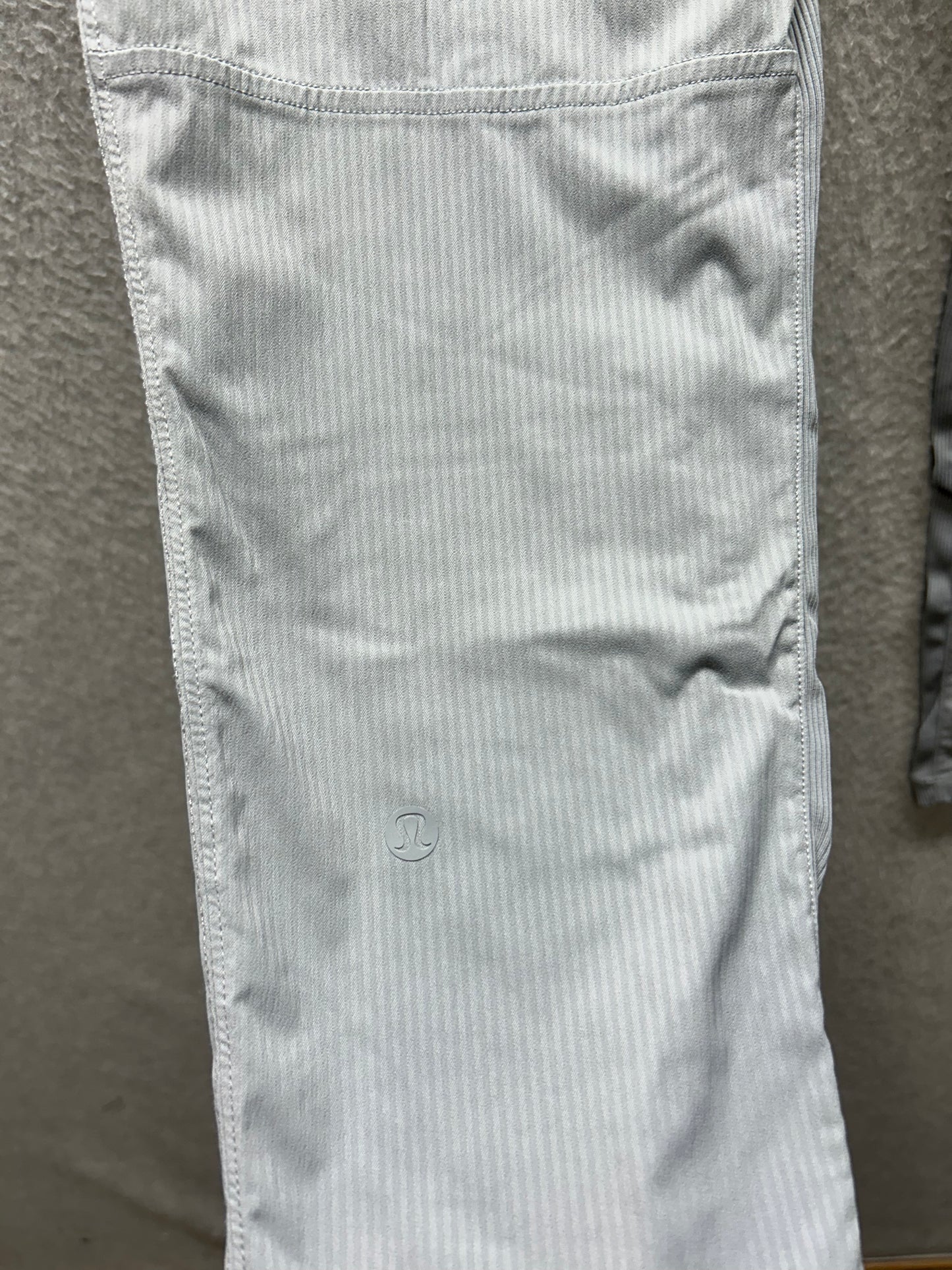 Lululemon Beyond the Studio Pant Slim Size 4 Rhino Grey