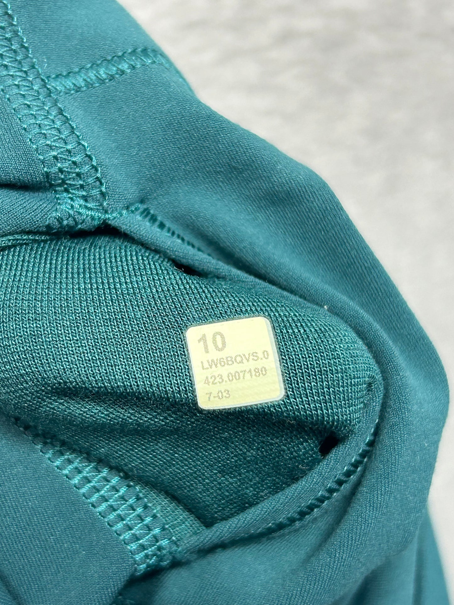 Lululemon Align High-Rise Crop 23" Size 10 Storm Teal