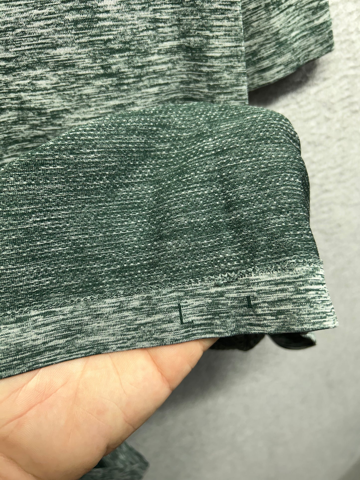Lululemon Metal Vent Tech Short Sleeve Size Large Green