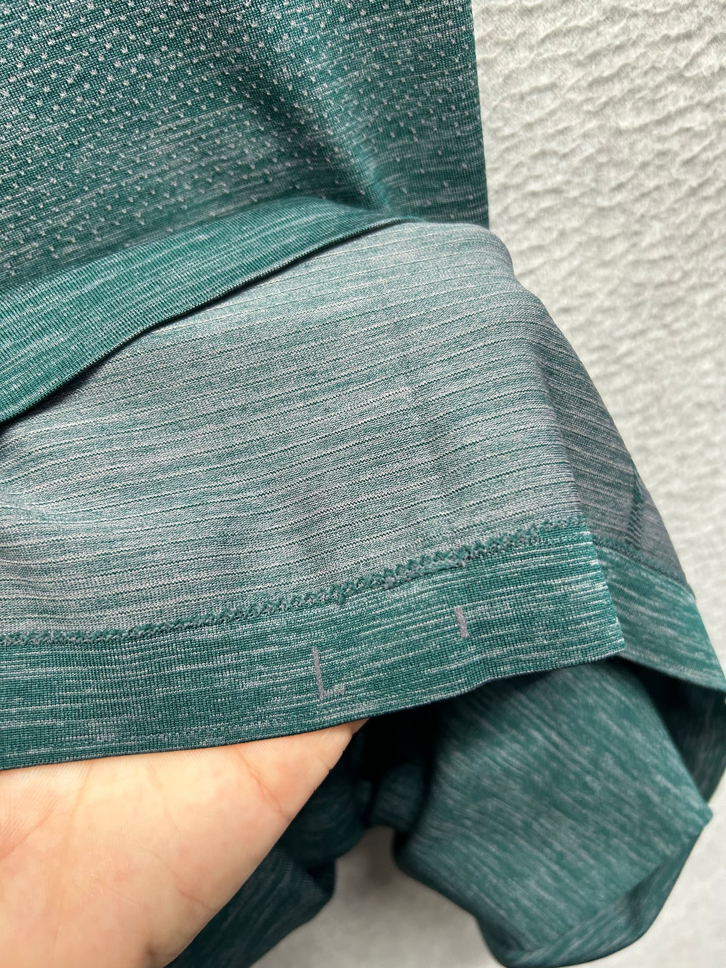 Lululemon Metal Vent Tech Tank Size Large Green