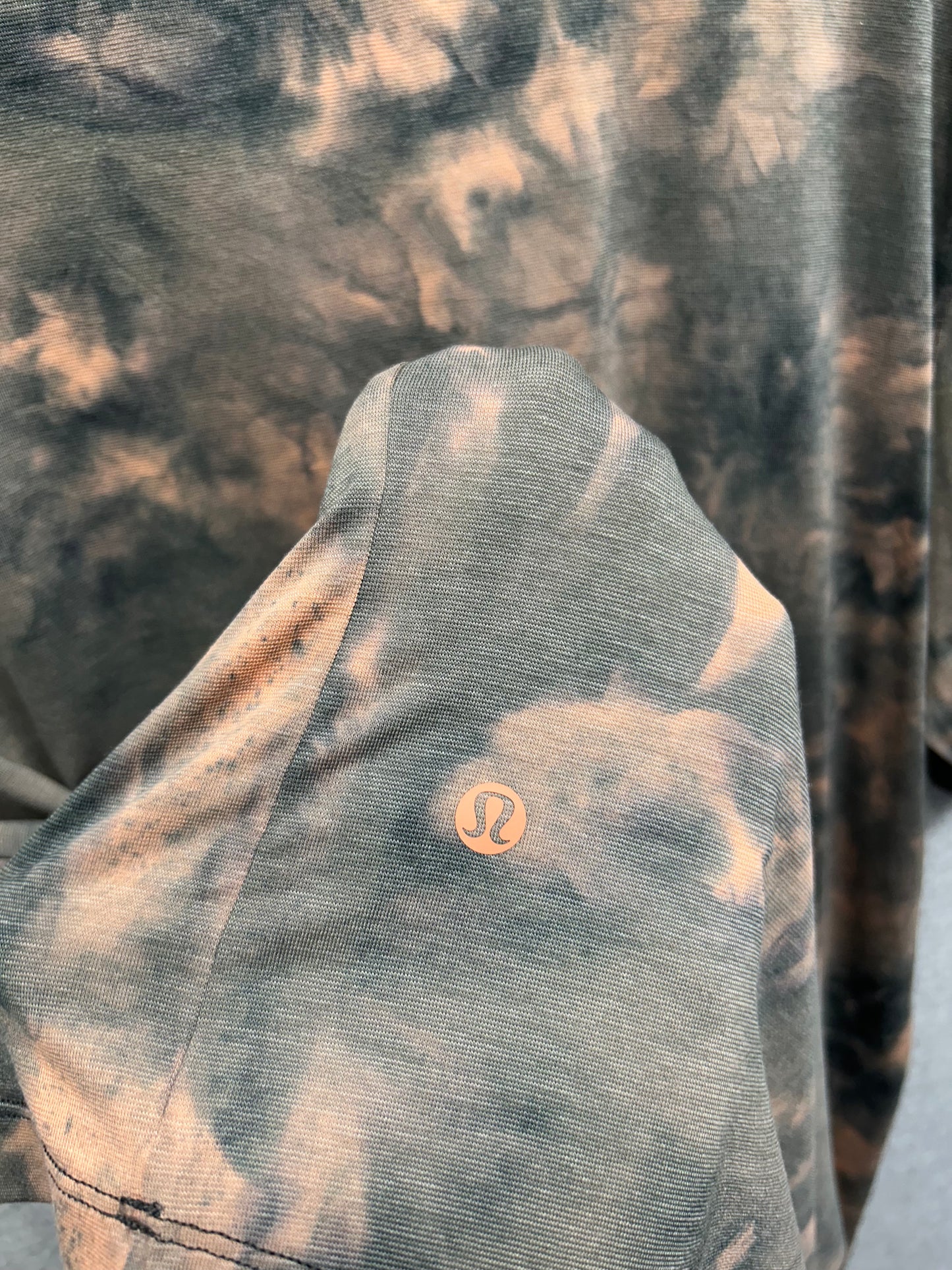 Lululemon Evolution Short Sleeve Polo Size XL Diamond Dye Sedona Sunset Graphite Grey