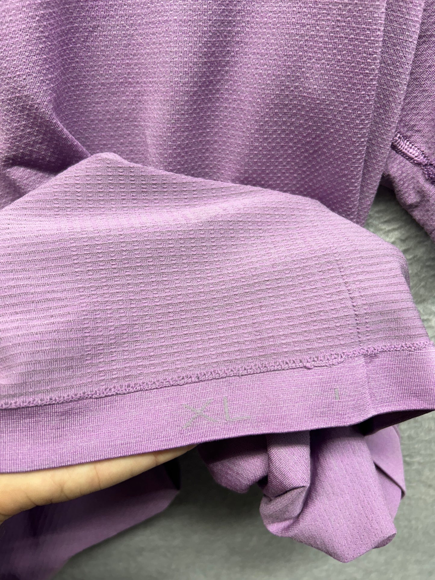 Lululemon Metal Vent Tech Short Sleeve Size XL Purple