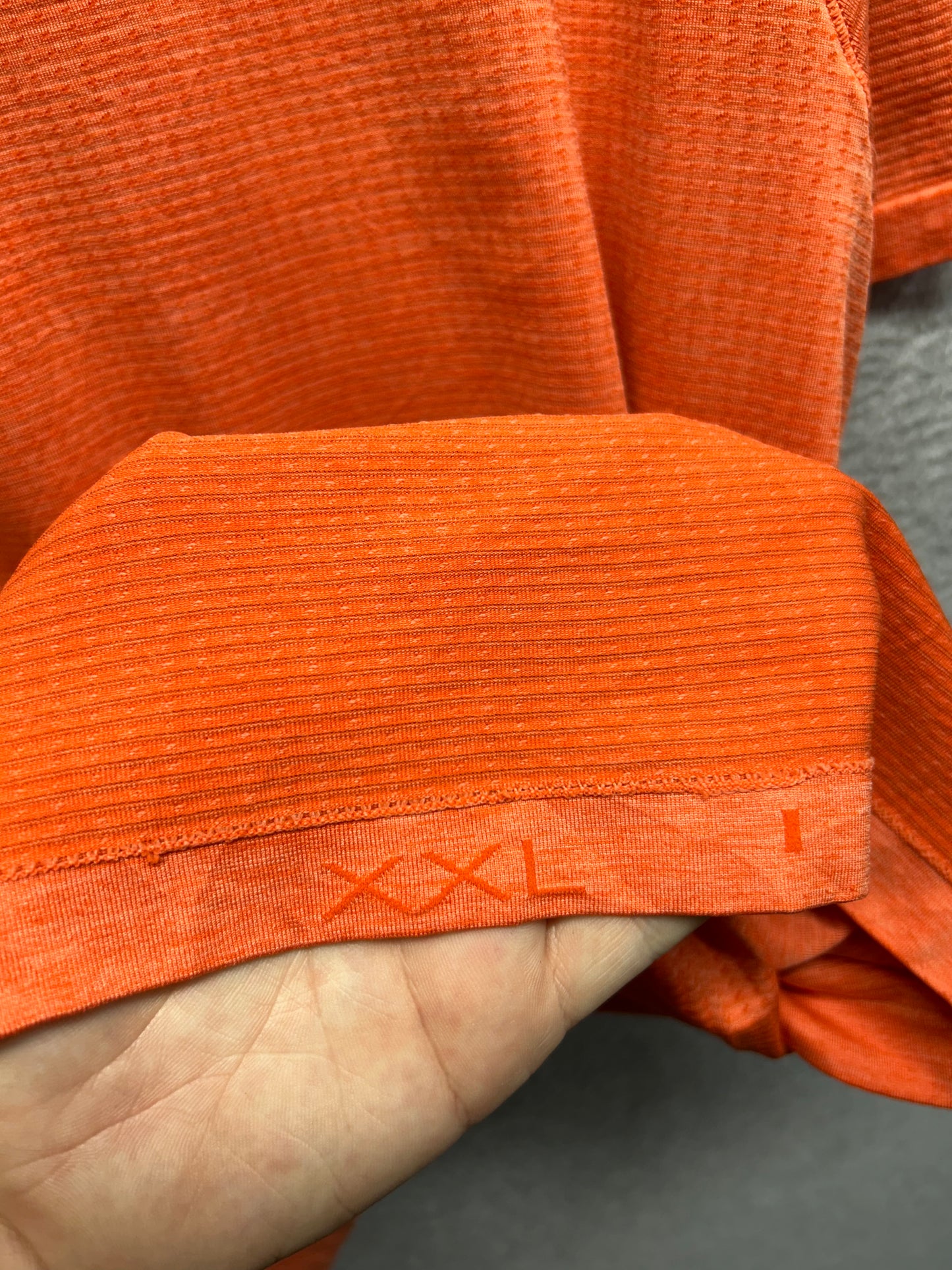 Lululemon Metal Vent Tech Short Sleeve Size 2XL Orange