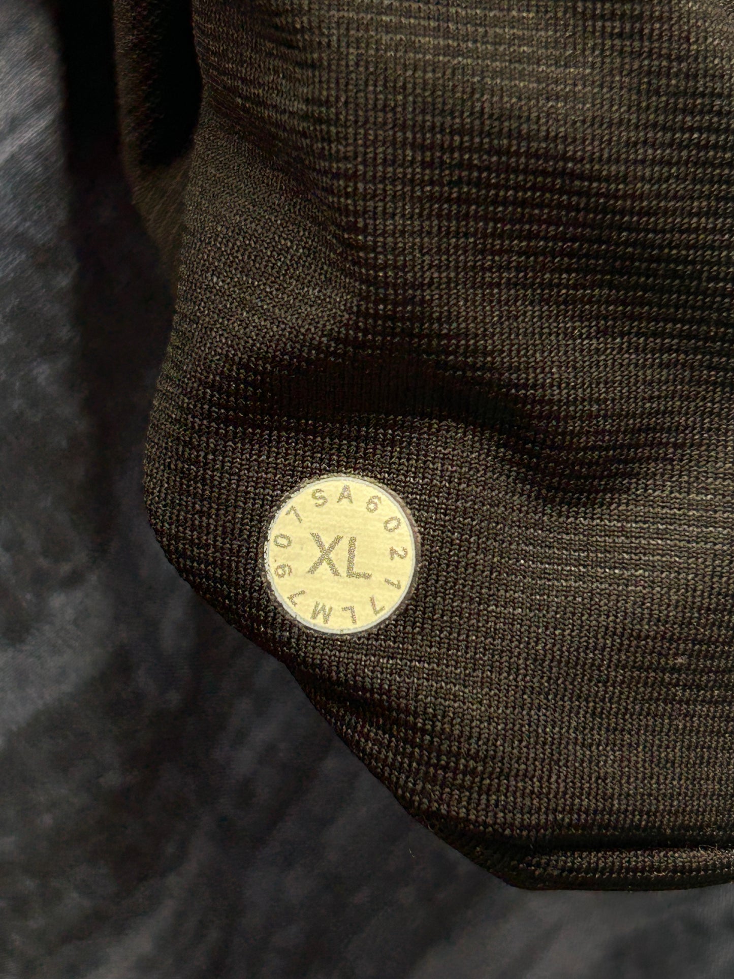 FLAWED Lululemon Pace Breaker Short 9" Mens Size XL Blue