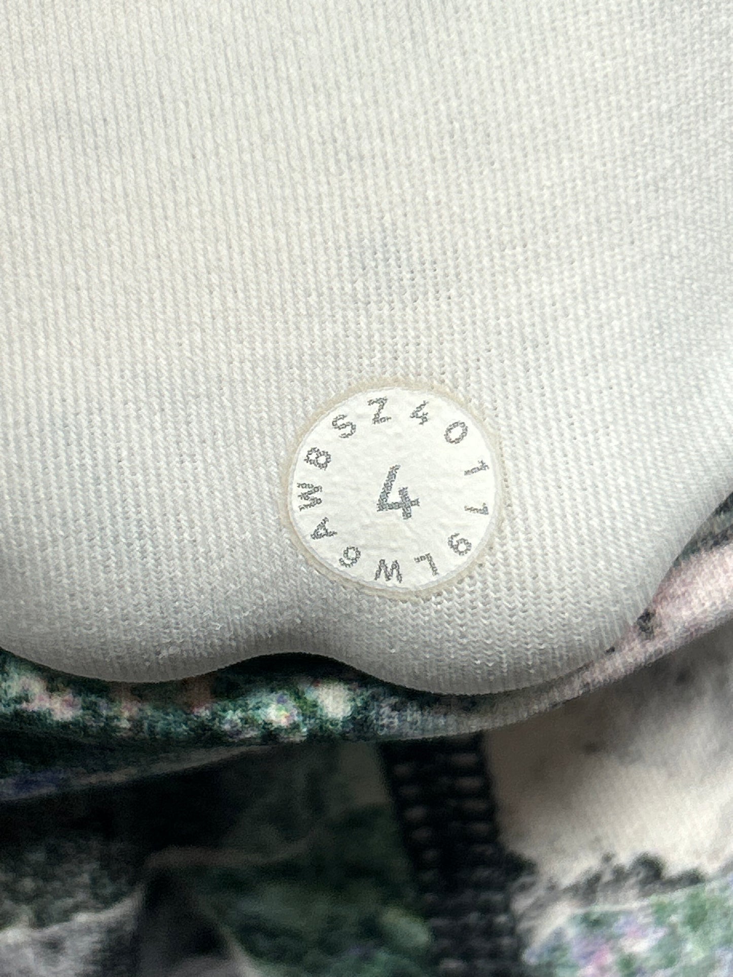 Lululemon Speed Up Crop 21" Size 4 Springscape Multi