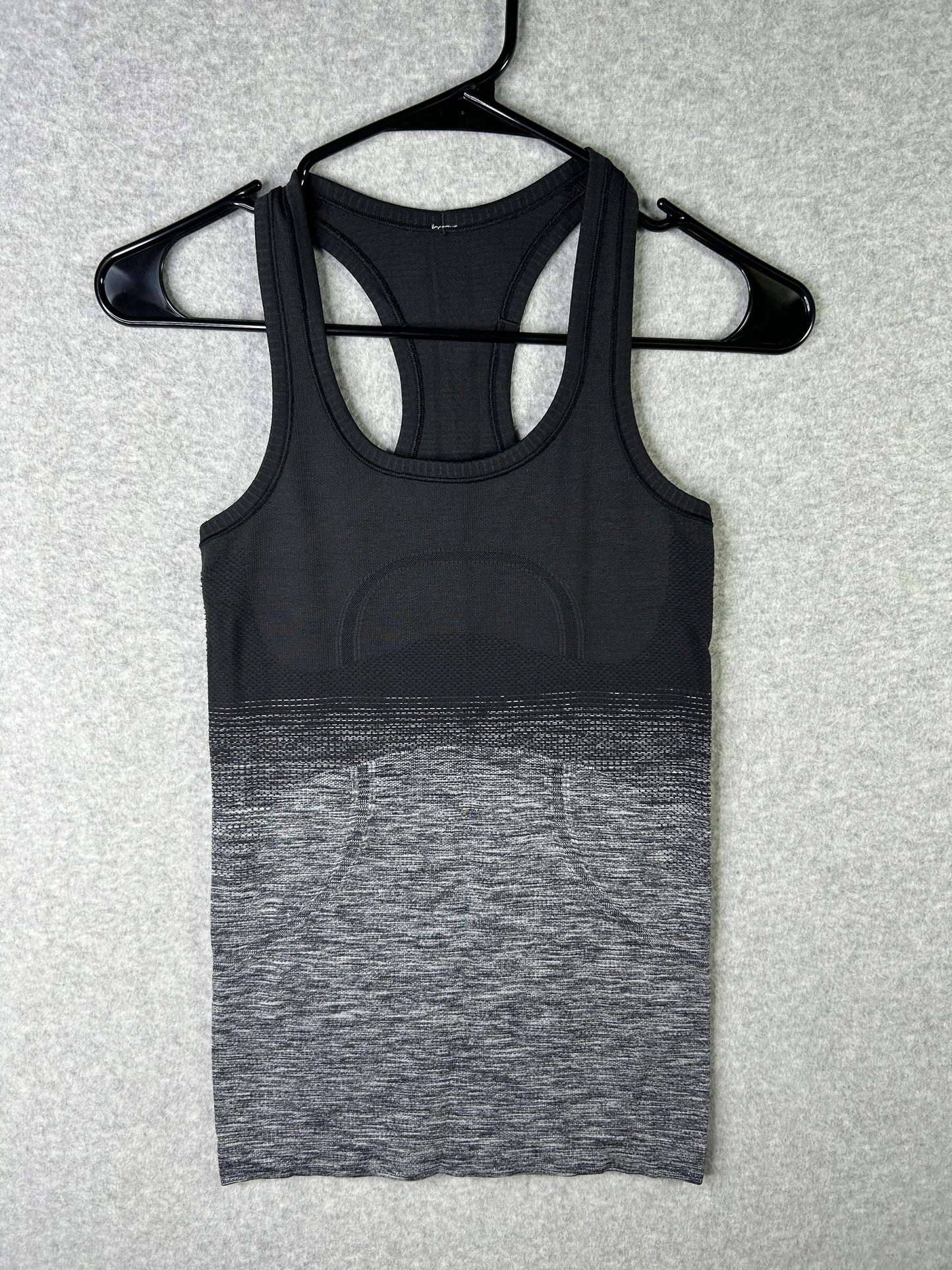 Lululemon Swiftly Tech Racerback Size 2 White / Black Gradient