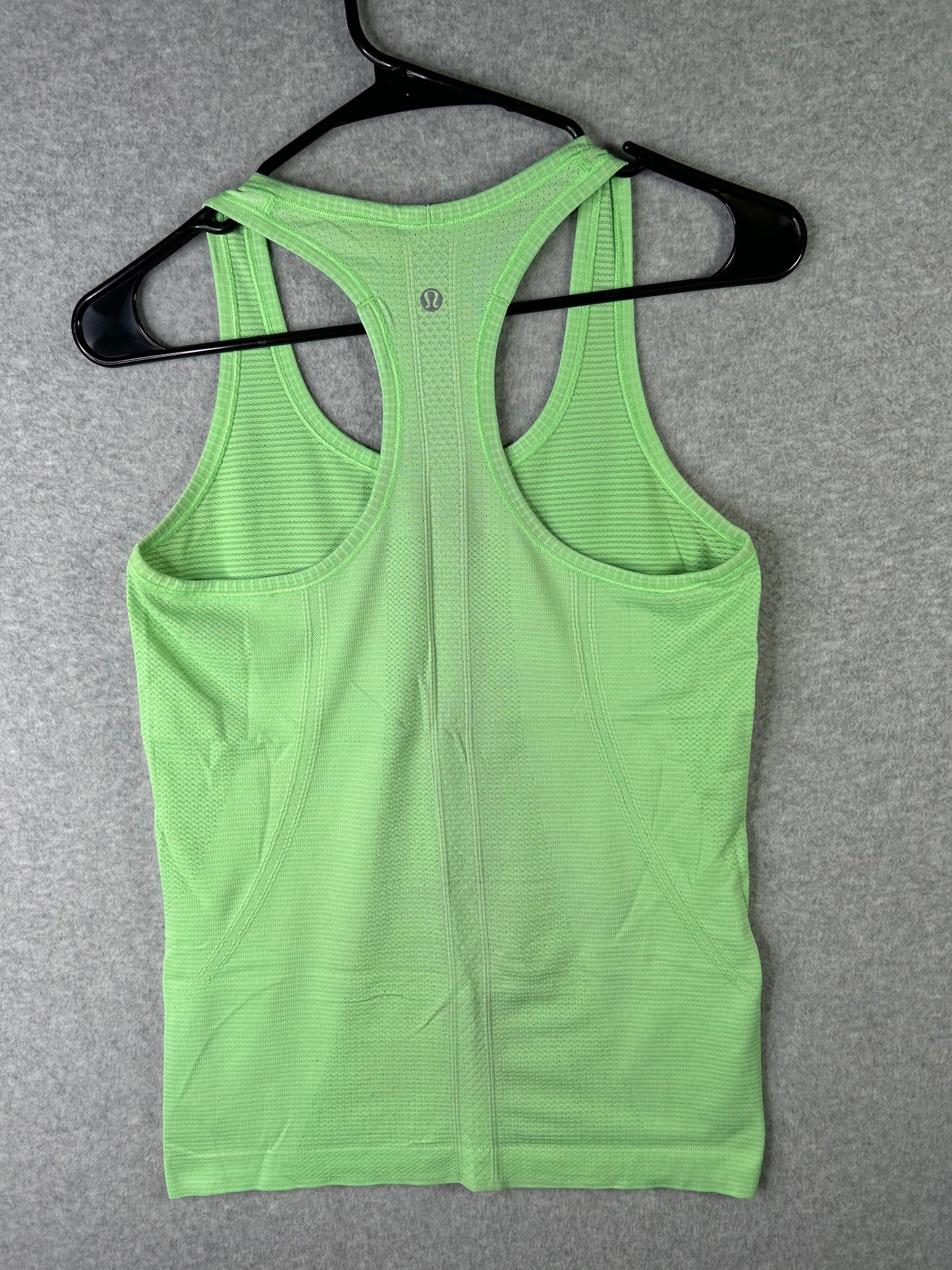 Lululemon Run: Swiftly Tech Racerback Size 6 Heathered Clear Mint