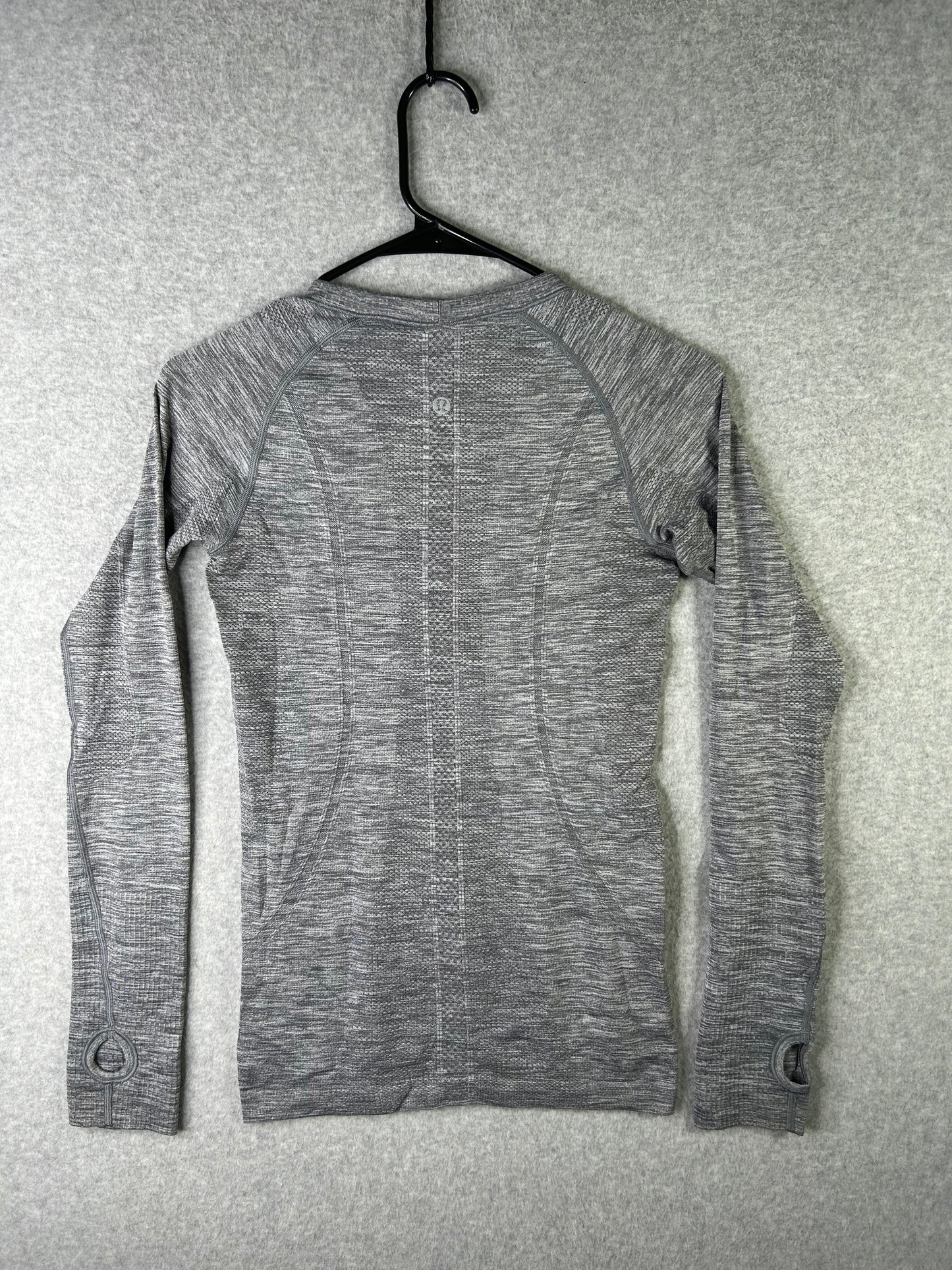 Lululemon Swiftly Tech Long Sleeve Crew Size 4 Heathered Slate