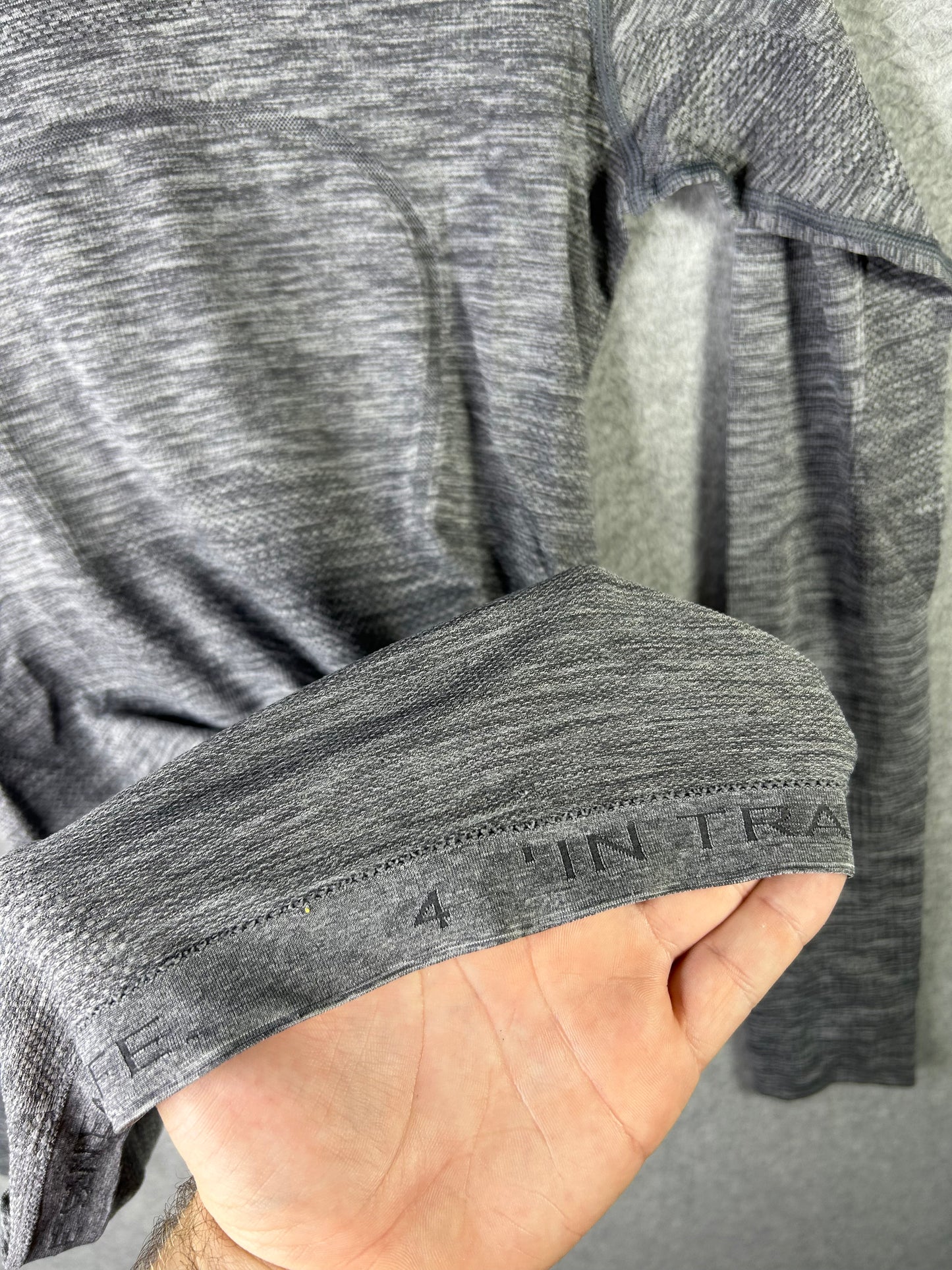 Lululemon Swiftly Tech Long Sleeve Crew Size 4 Heathered Slate