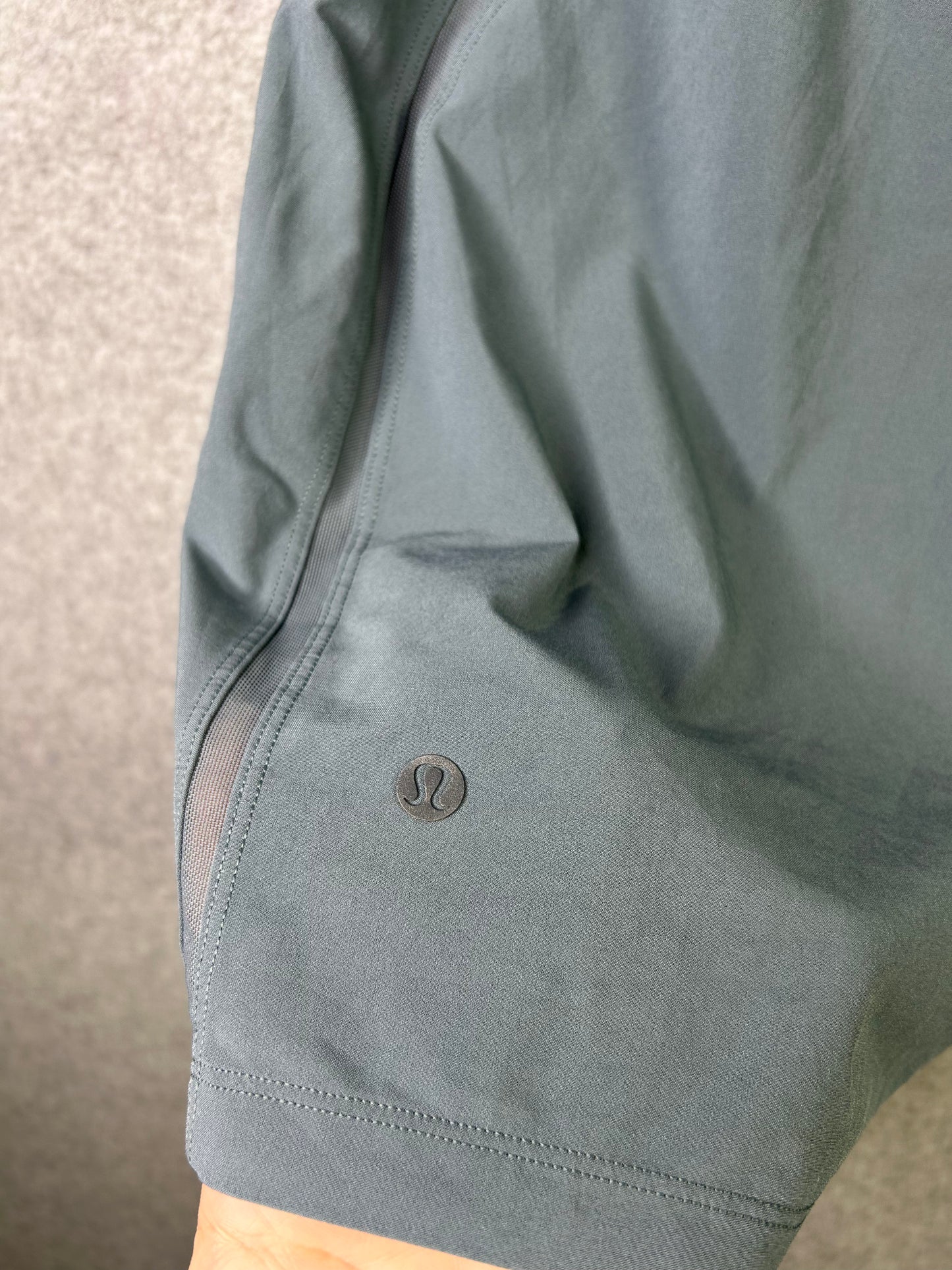 Lululemon Pace Breaker Lined Short 7" Size Medium Gray