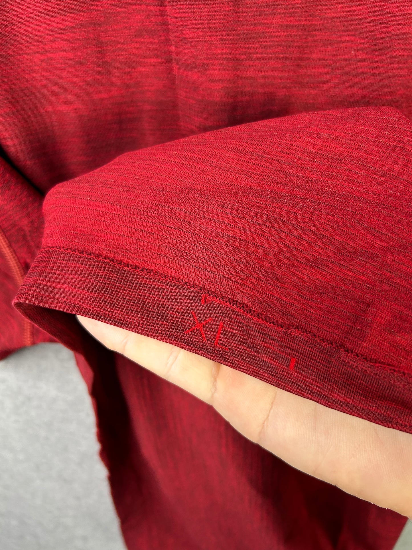 Lululemon Metal Vent Tech Polo Size XL Bold Red / Deep Rouge