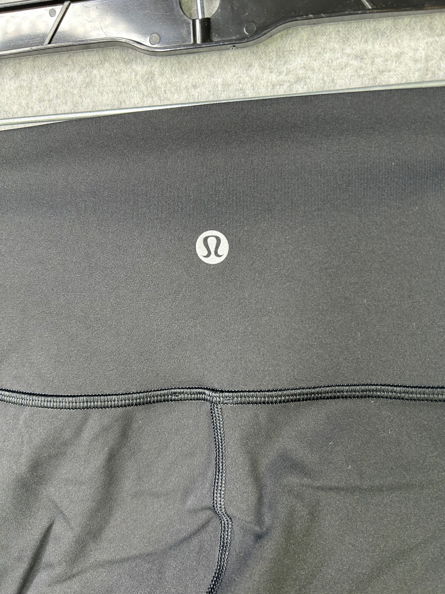 Lululemon Wunder Under Short 10" Size 4 Black