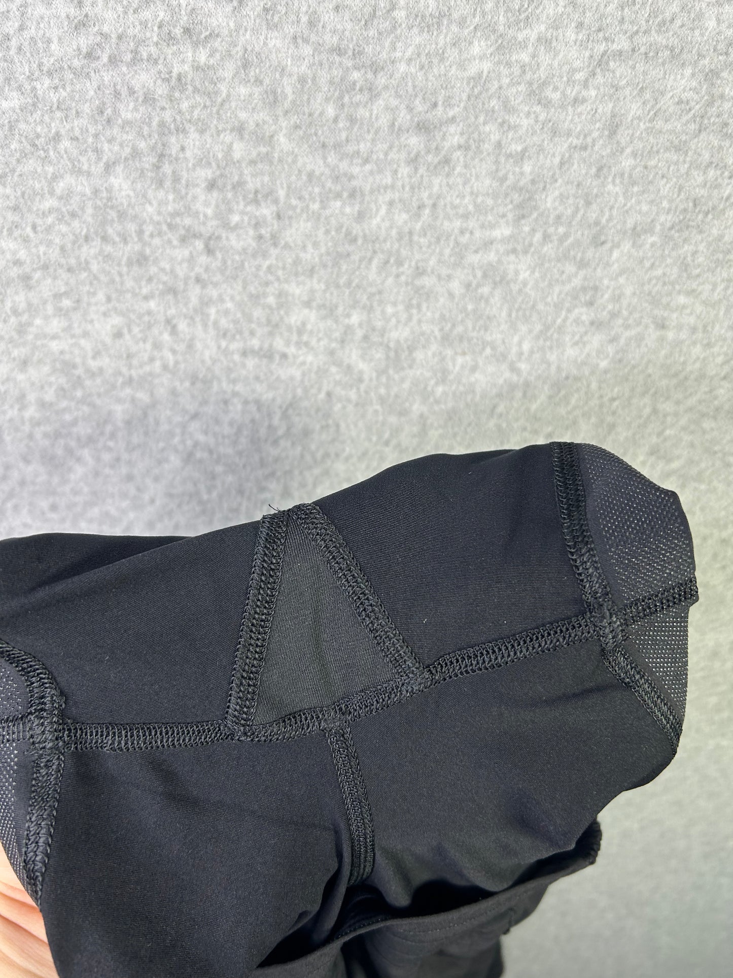 Lululemon Hotty Hot High-Rise Skirt Size 0 Black