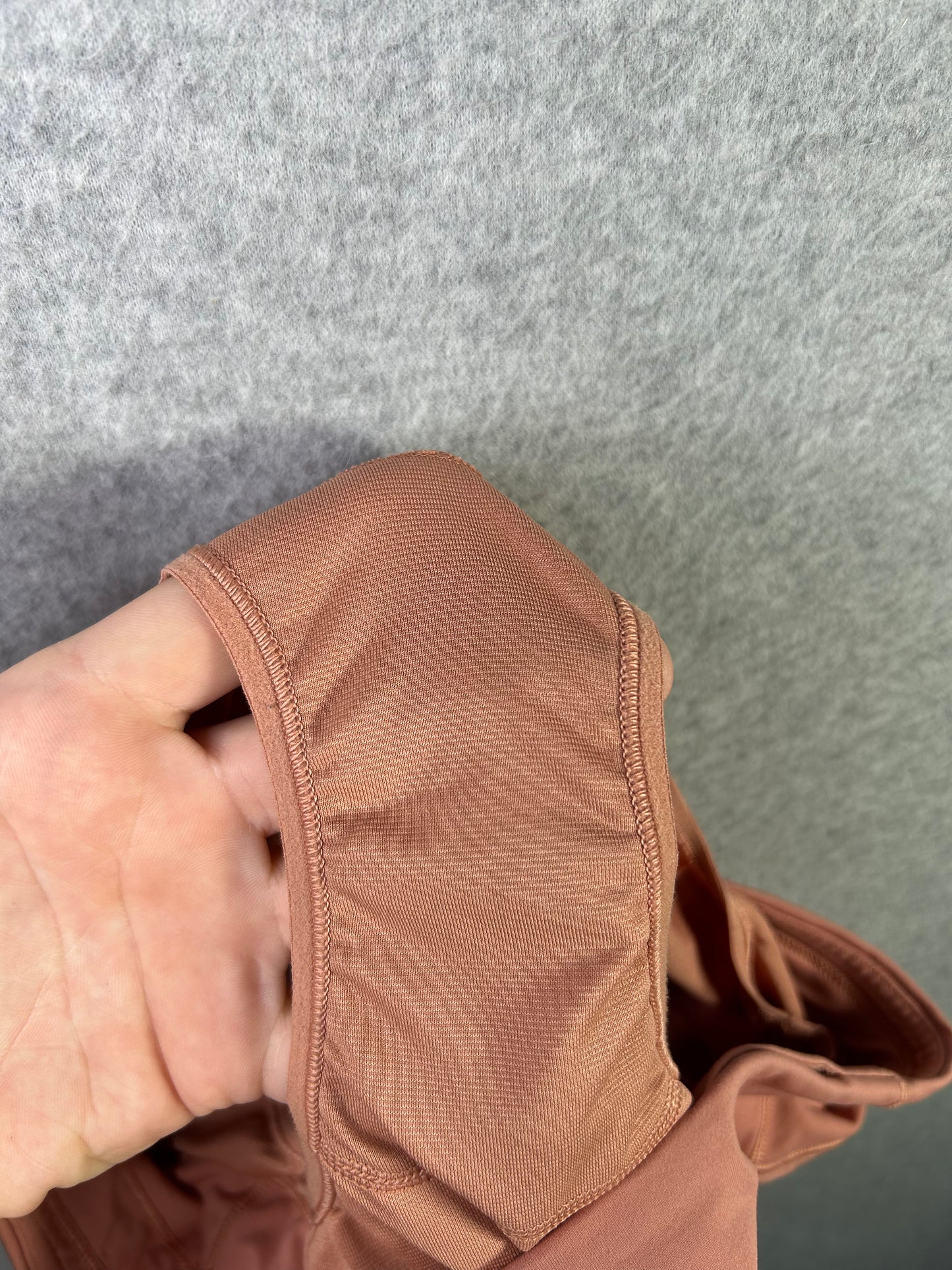 Lululemon Speed Up Low-Rise Short 2.5" Size 4 Pink Savannah