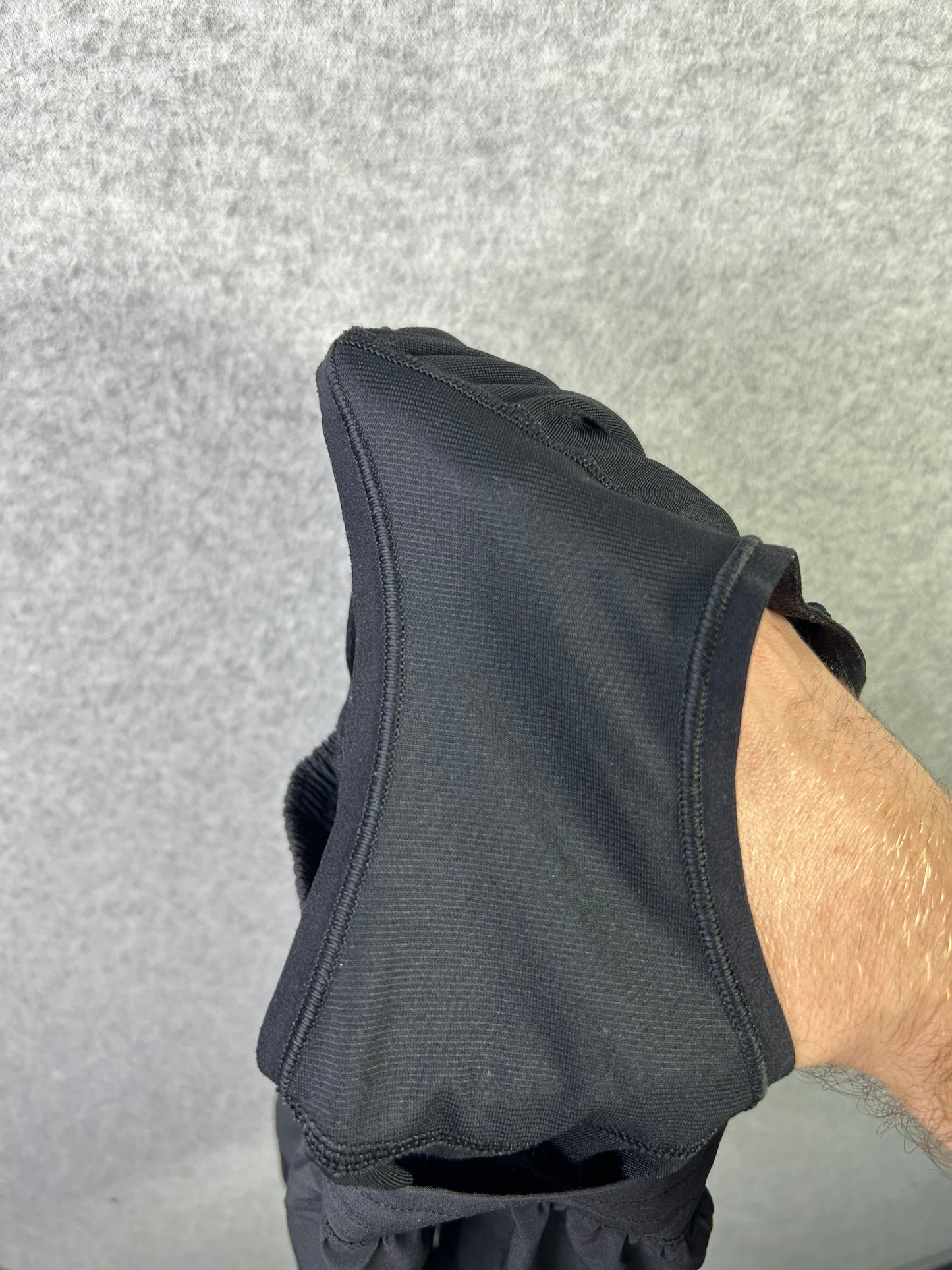 Lululemon Hotty Hot Short II 2.5" Size 4 Black