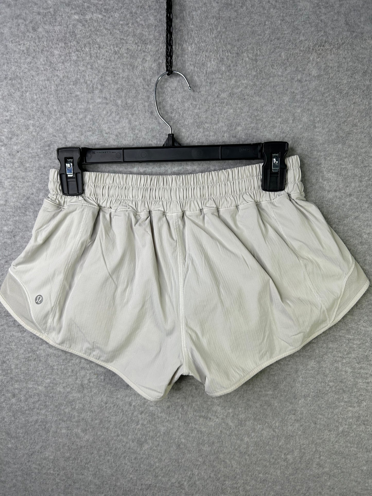Lululemon Hotty Hot Short II 2.5" Size 6 White
