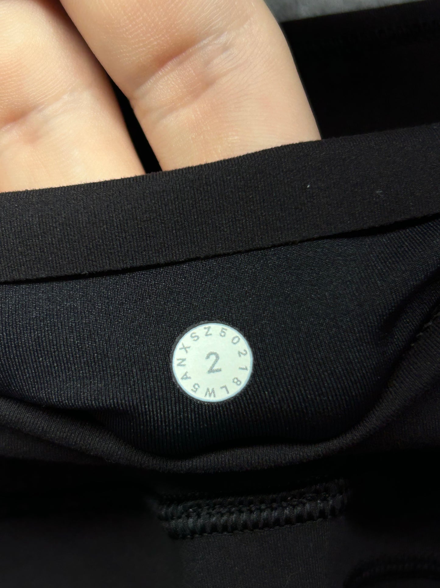 Lululemon In Movement 7/8 Tight Everlux 25" Size 2 Black