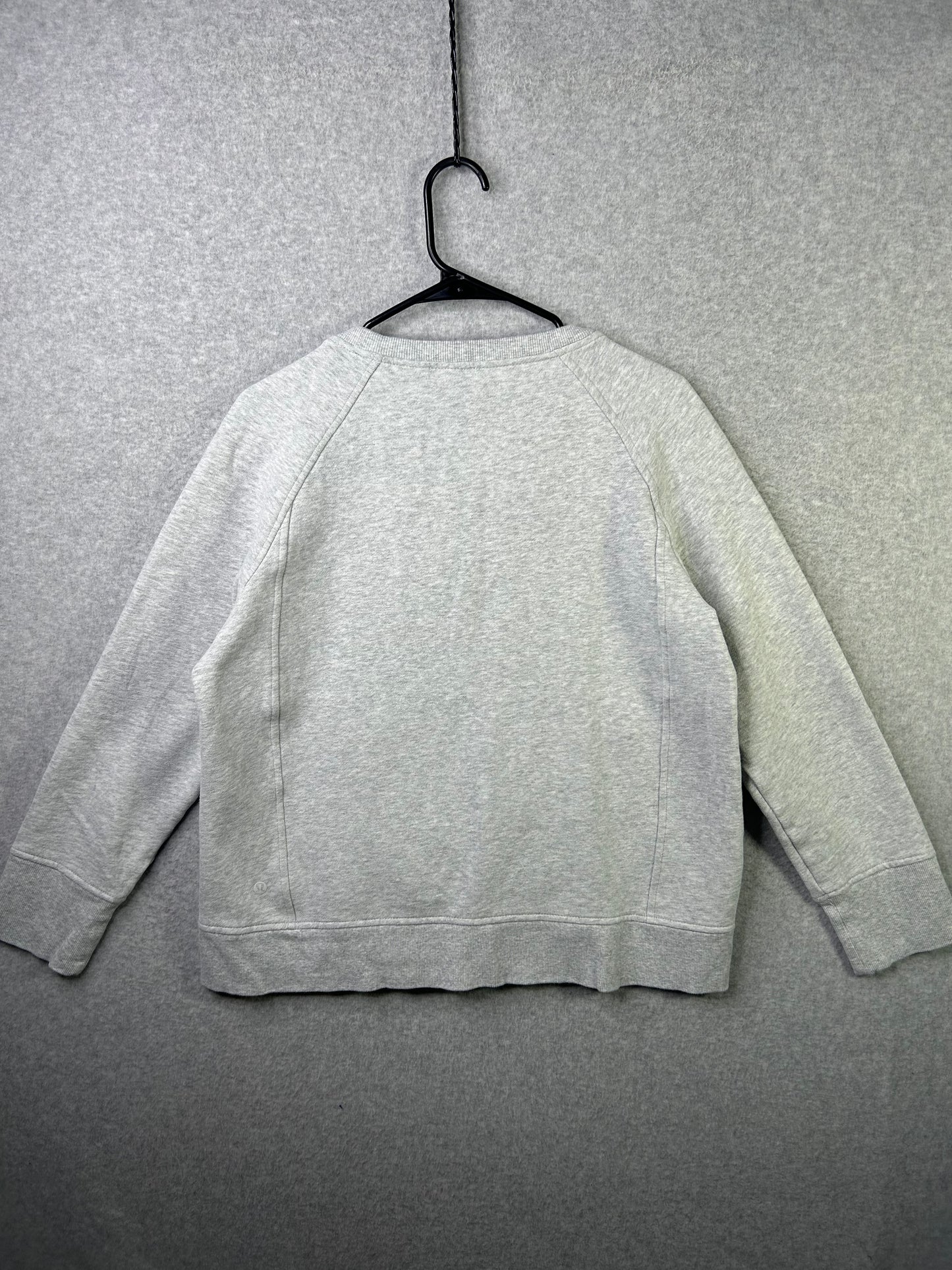 Lululemon Press Pause Crew Size 10 Heathered Grey