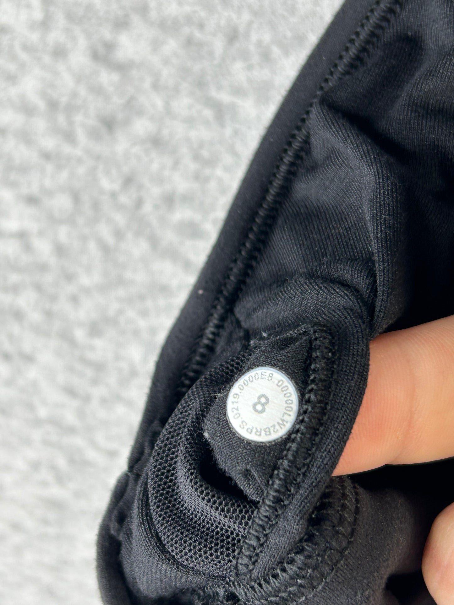 Lululemon Flow Y Bra Nulu Size 8 Cup Black