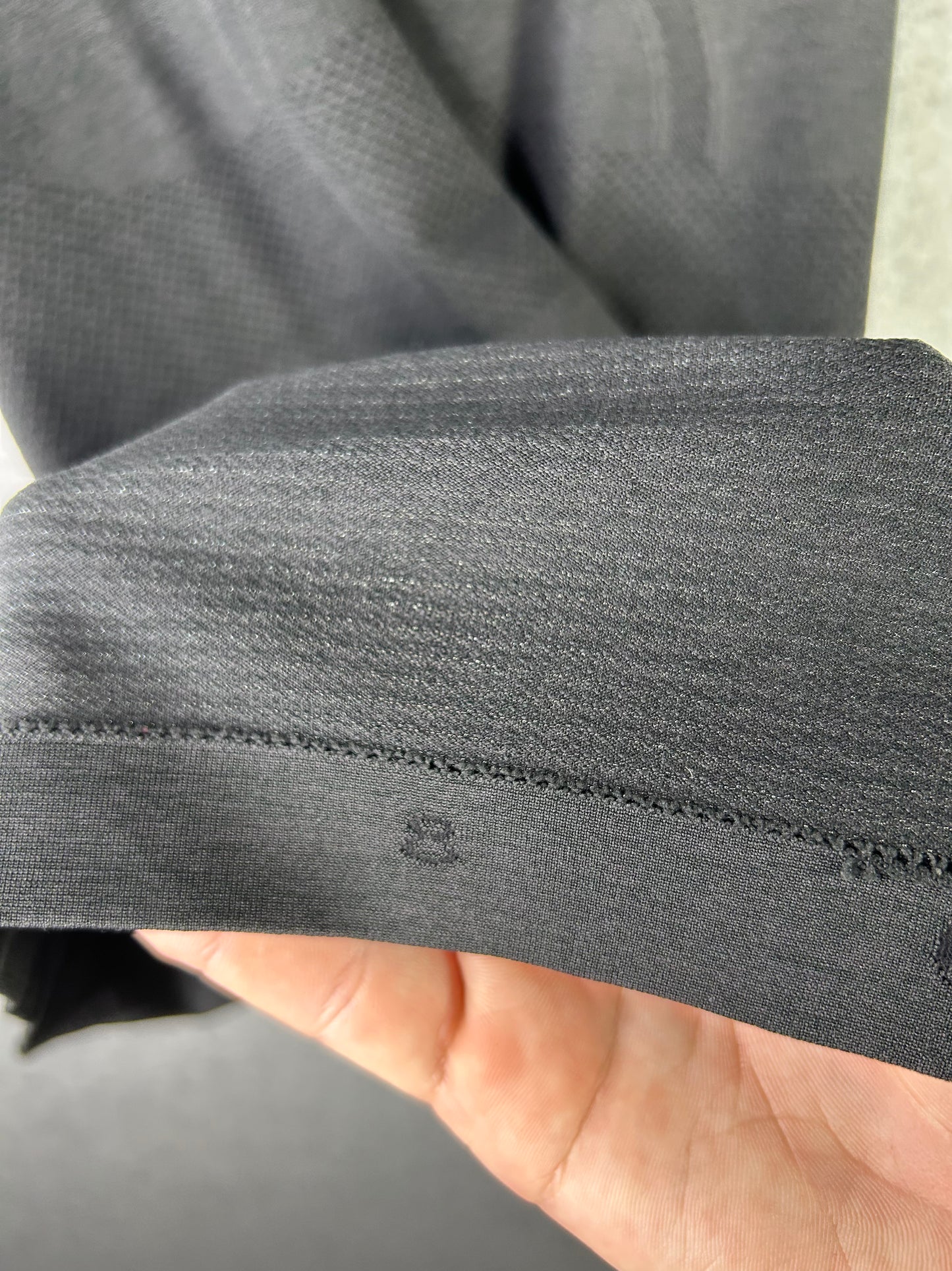 Lululemon Swiftly Tech Racerback Size 8 Black