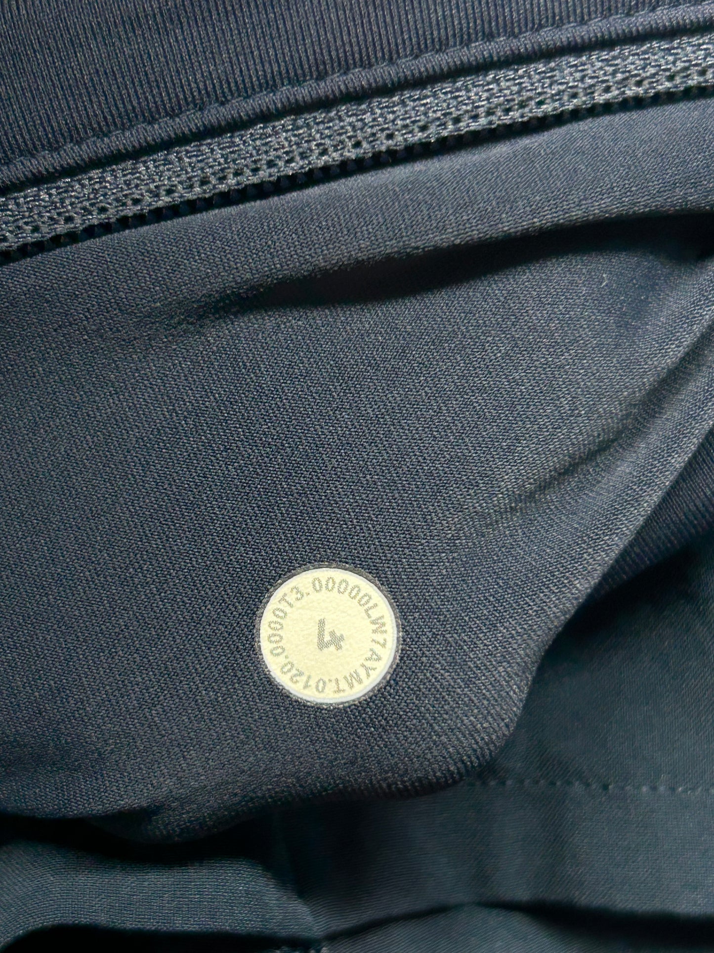Lululemon Speed Up Short Long 4" Size 4 True Navy