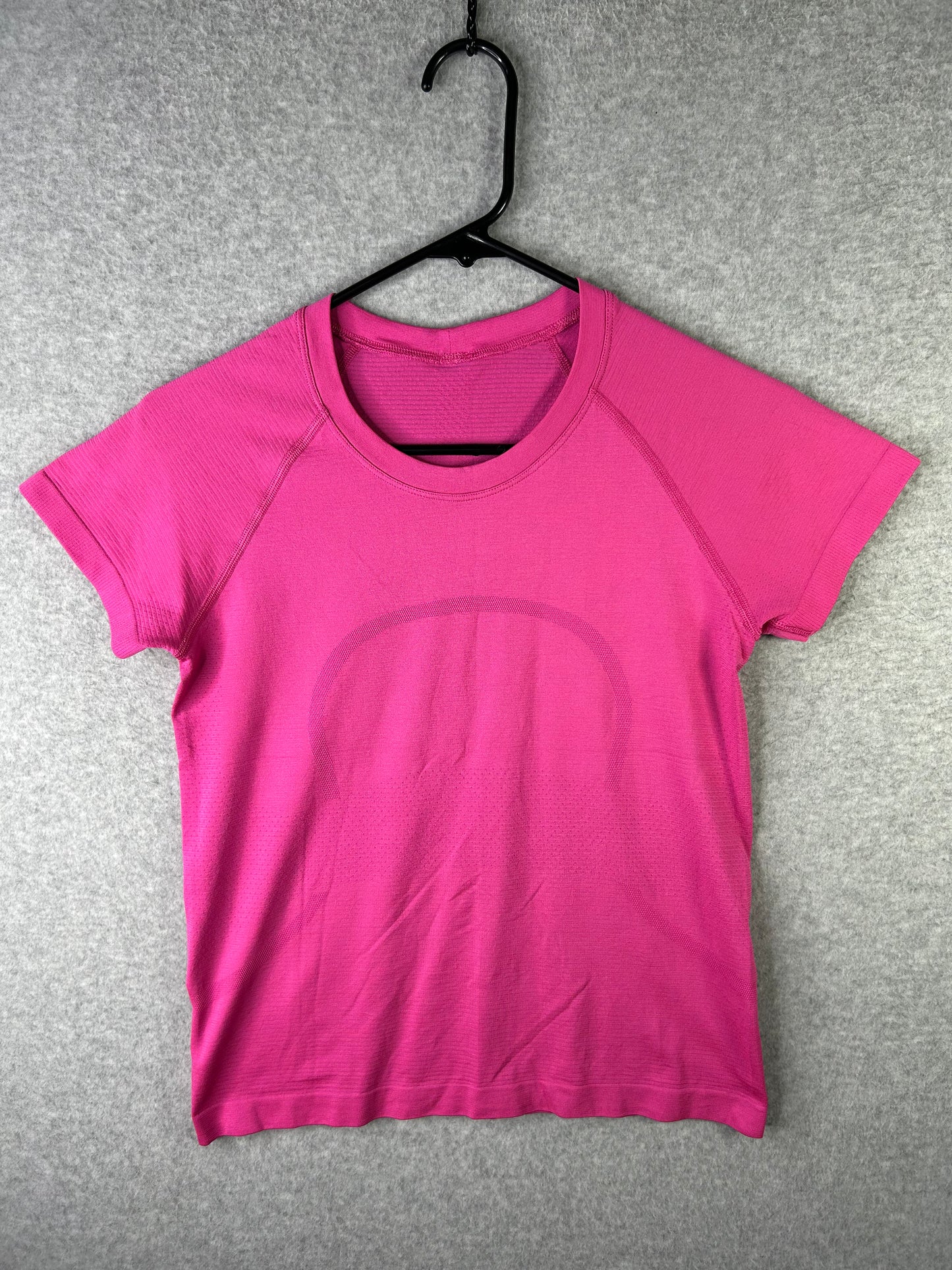 Lululemon Run: Swiftly Tech Short Sleeve Size 6 Heathered Zing Pink Light