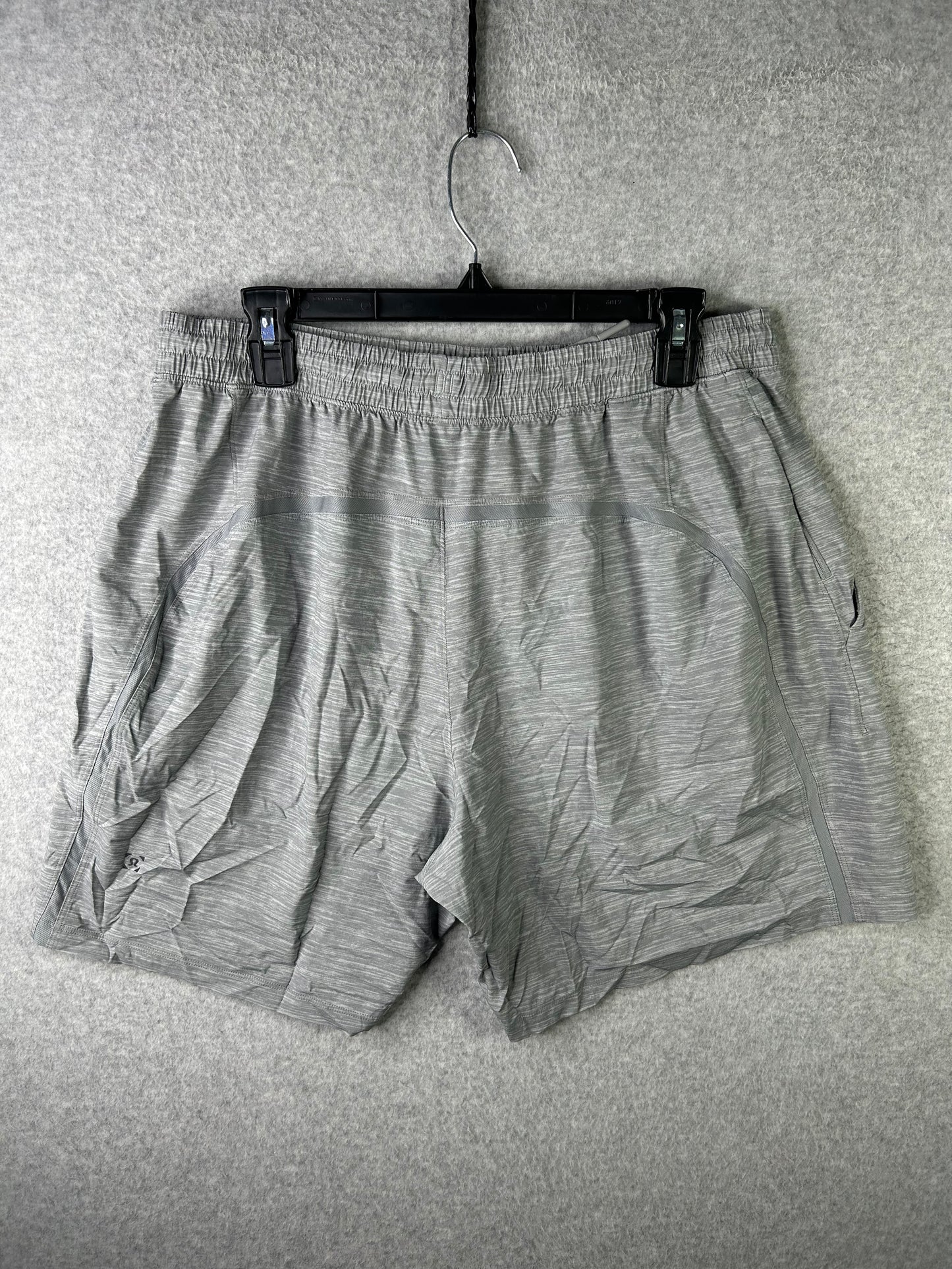 Lululemon Pace Breaker Short Linerless 7" Size XL Heather Allover Sea Salt Light Cast