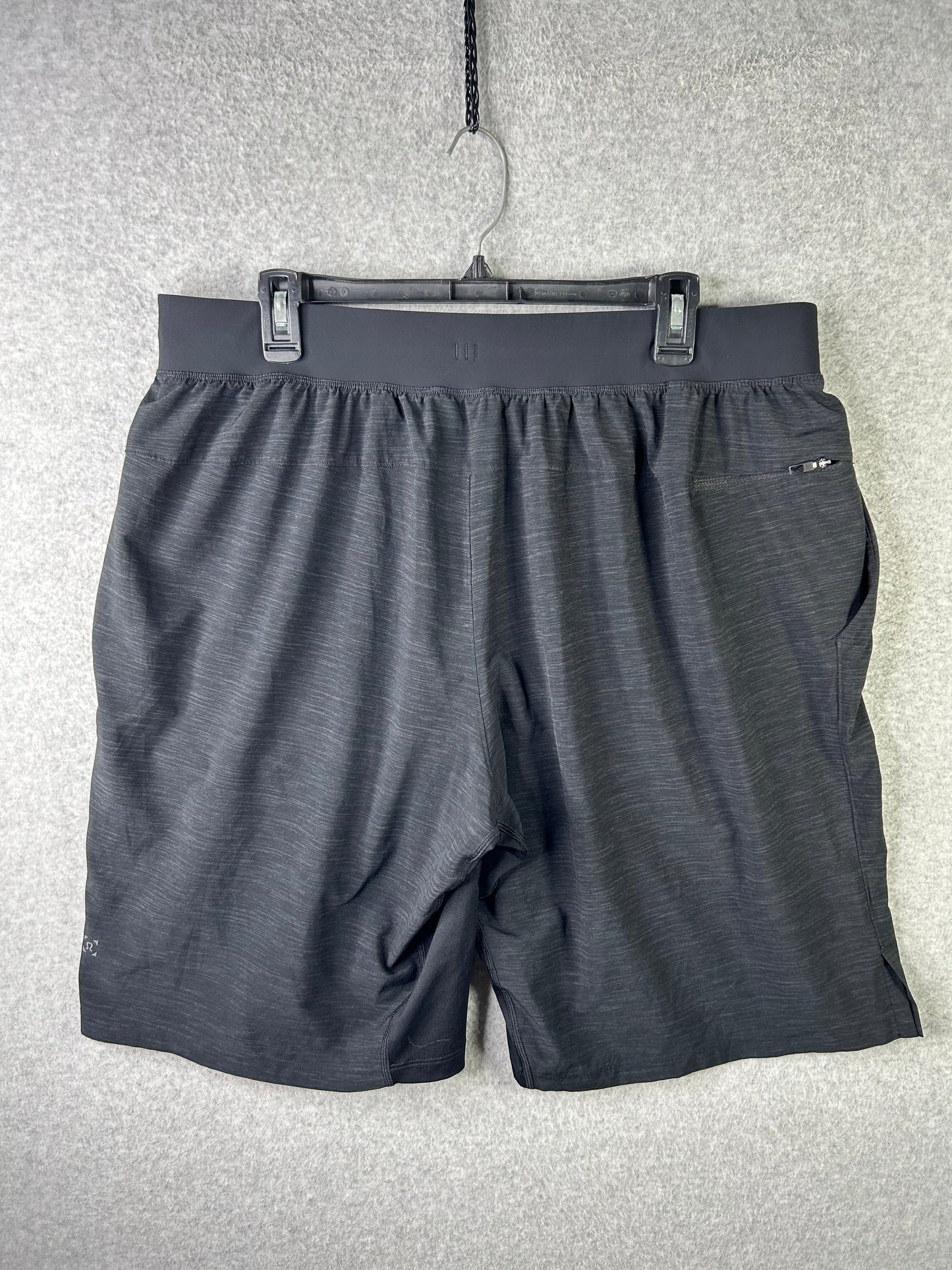 Lululemon T.H.E. Short Linerless 11" Size 2XL Heather Allover Deep Coal Black