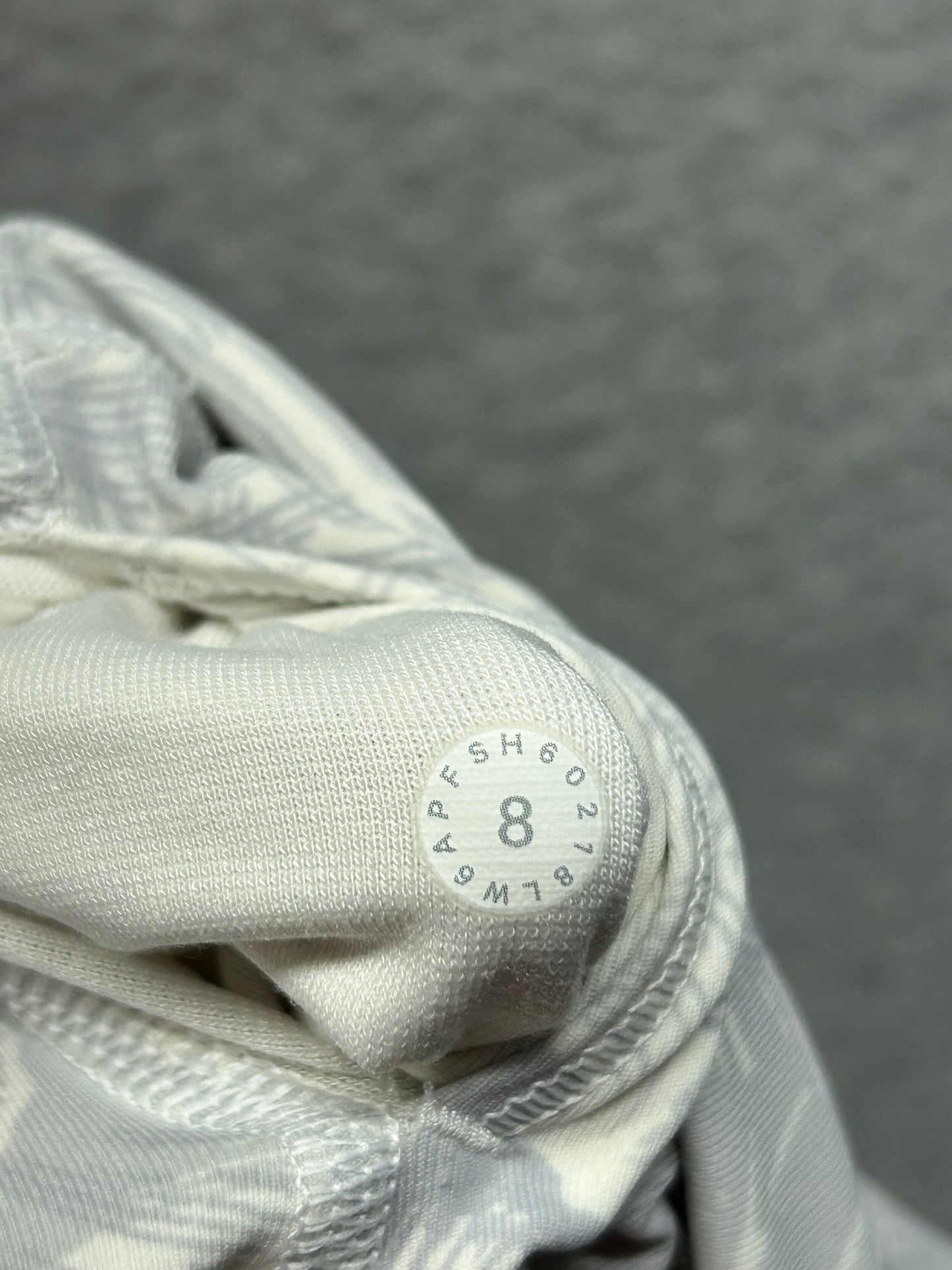 Lululemon Wunder Under Crop Hi-Rise 21" Size 8 Eternal Wave White