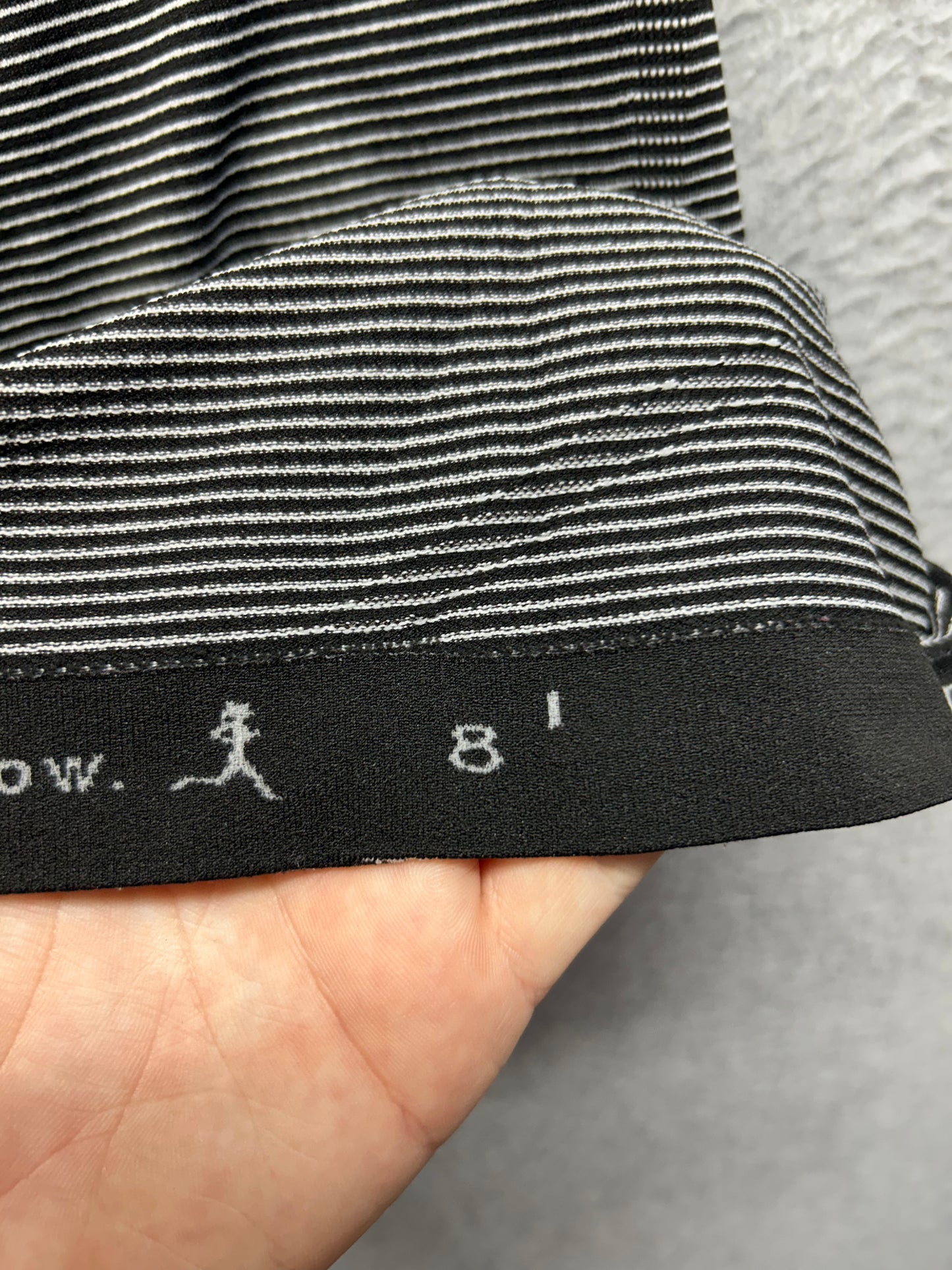 Lululemon Run: Swiftly Tech Racerback Stripe Size 8 Black
