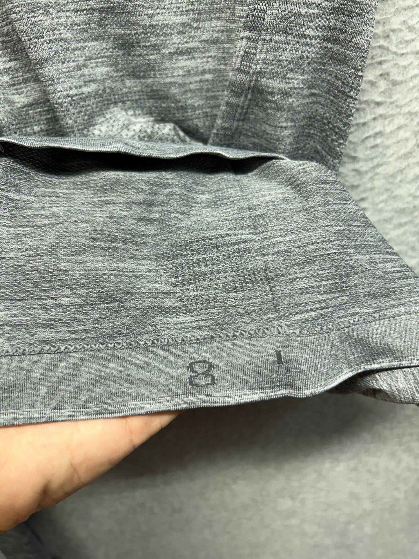 Lululemon Swiftly Tech Long Sleeve Crew Size 8 Heathered Slate
